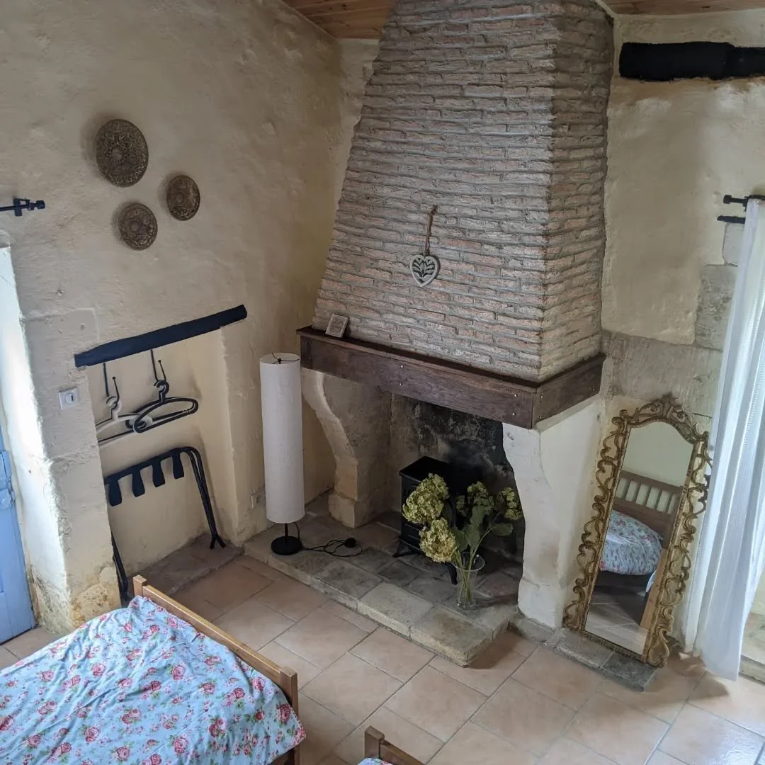 Private swim retreat in 2026? You will have the two bedroom Charentais cottage to yourself at @rusticretreatfrance .  Our private swim retreats welcome groups up to four (don't forget you could also come alone!). Both bedrooms have ensuite bathrooms.