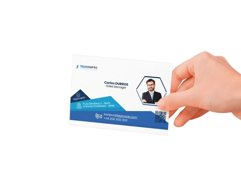🤝 Premi&egrave;re impression, impact maximal
Conception de cartes de visite professionnelles pour TEAMOPTC :
✅ Design soign&eacute; aux couleurs de leur identit&eacute;
✅ Informations claires et lisibles
✅ Support adapt&eacute; pour le r&eacute;seau