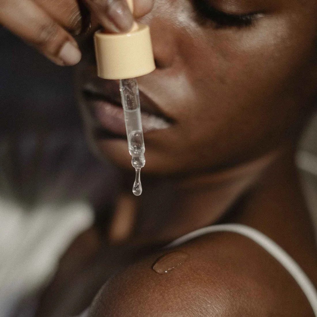 57478-BijouxIndiscrets-MassageDrops-05-1100x1100 (1).jpg