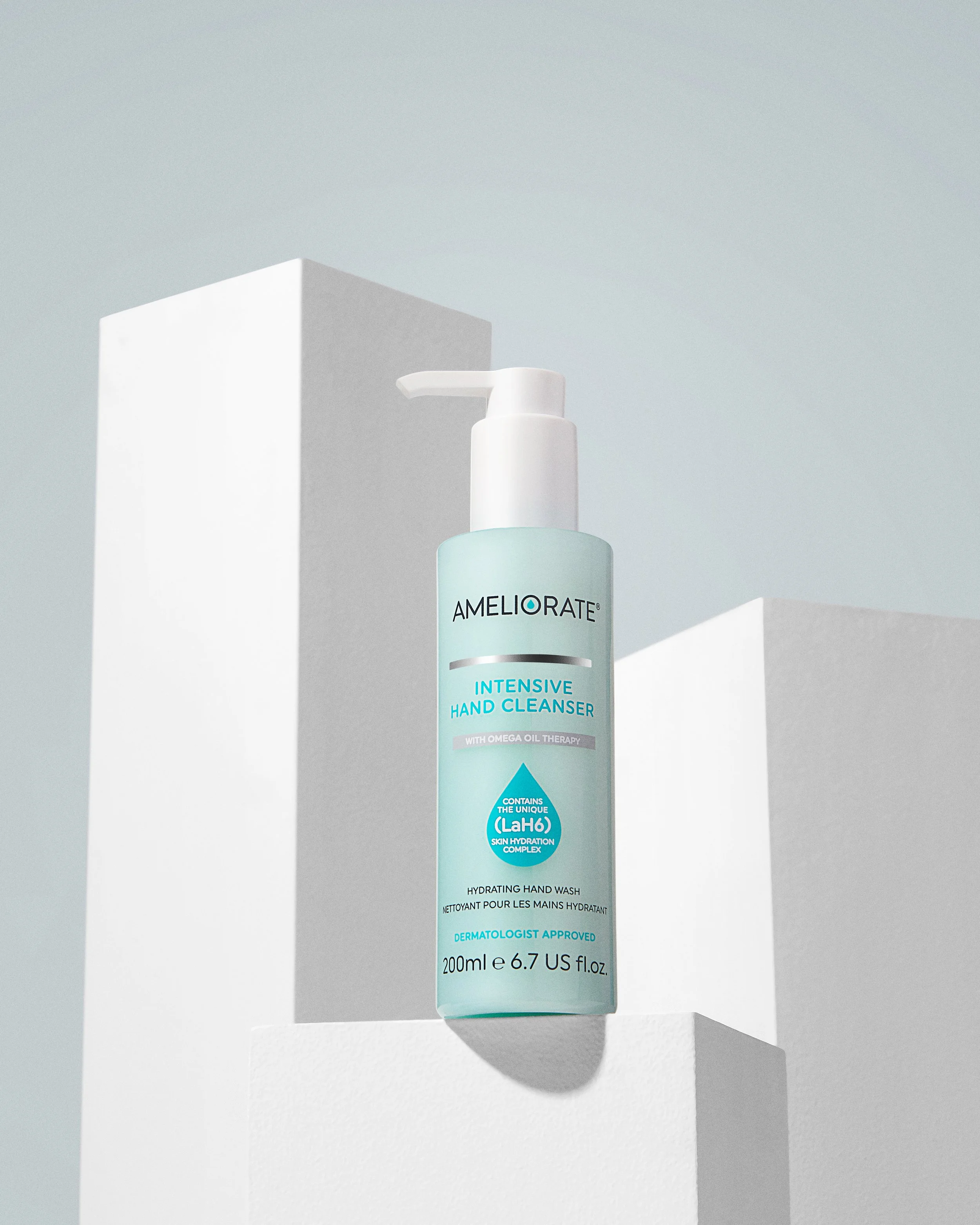 0208_THG0041305_AM_HandCleanser_SHOT13 copya.jpg