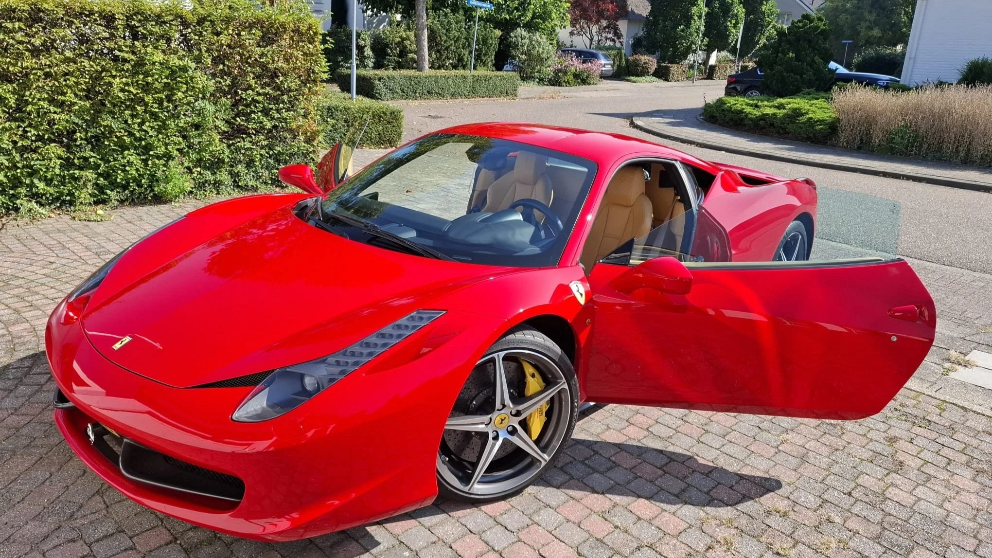 How to enjoy luxury without going broke