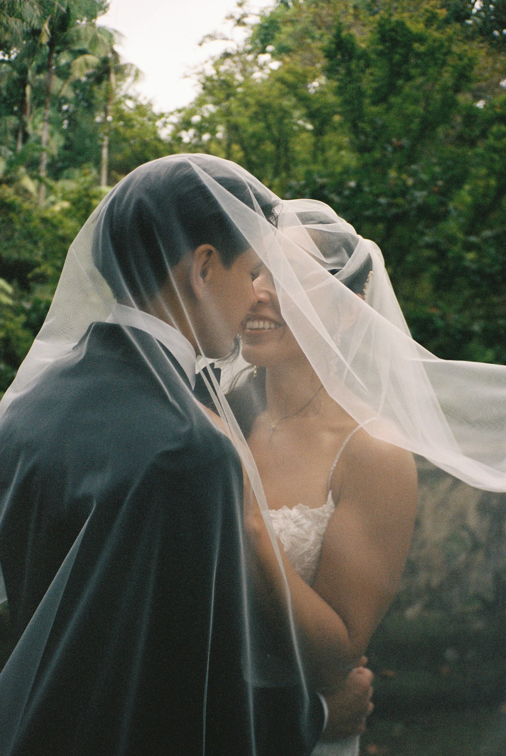 Why Candid iPhone Content Is the Most Valuable Wedding Keepsake You Didn’t Know You Needed