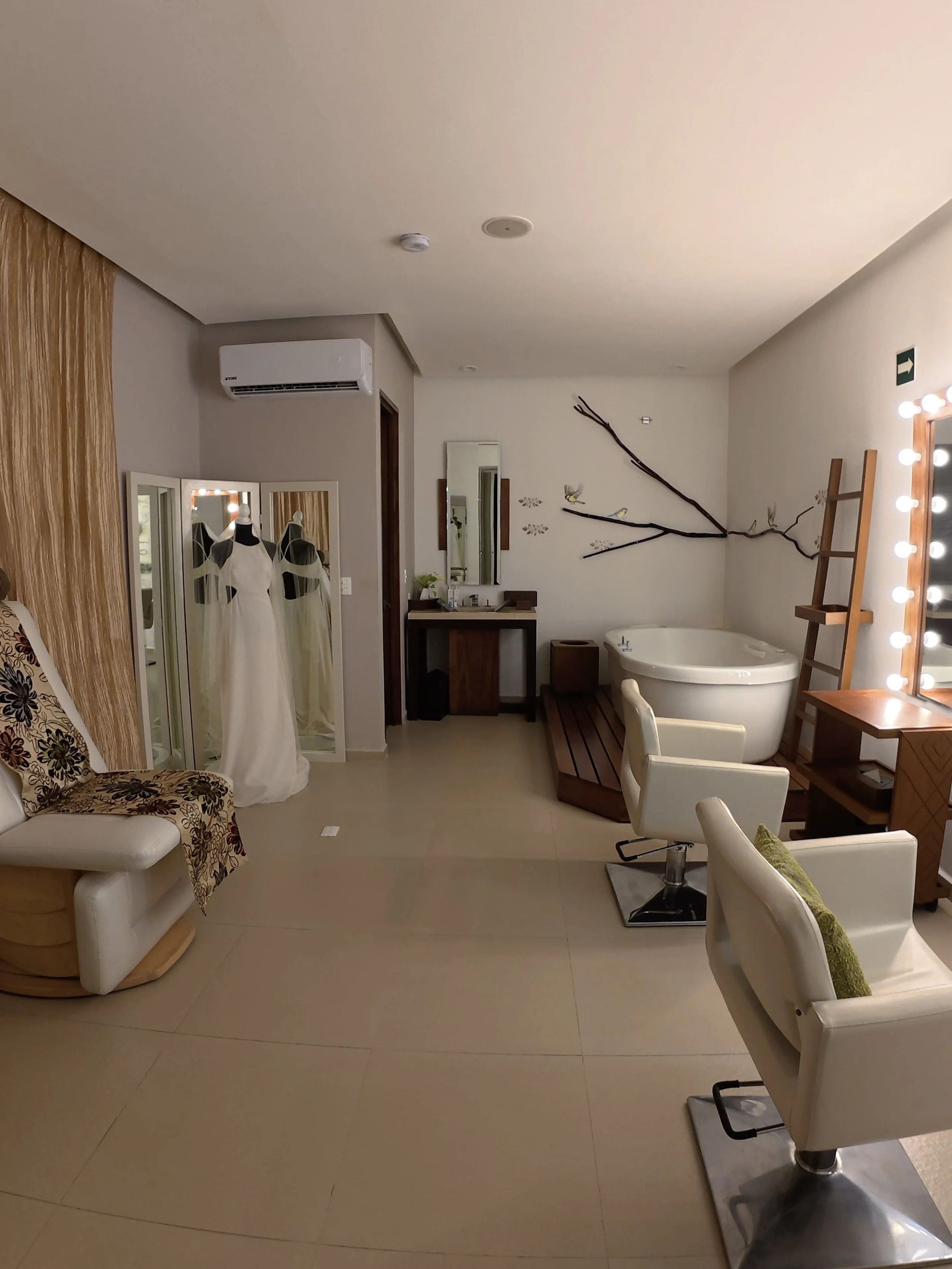 Salon at Margaritaville Island Reserve Riviera Cancun