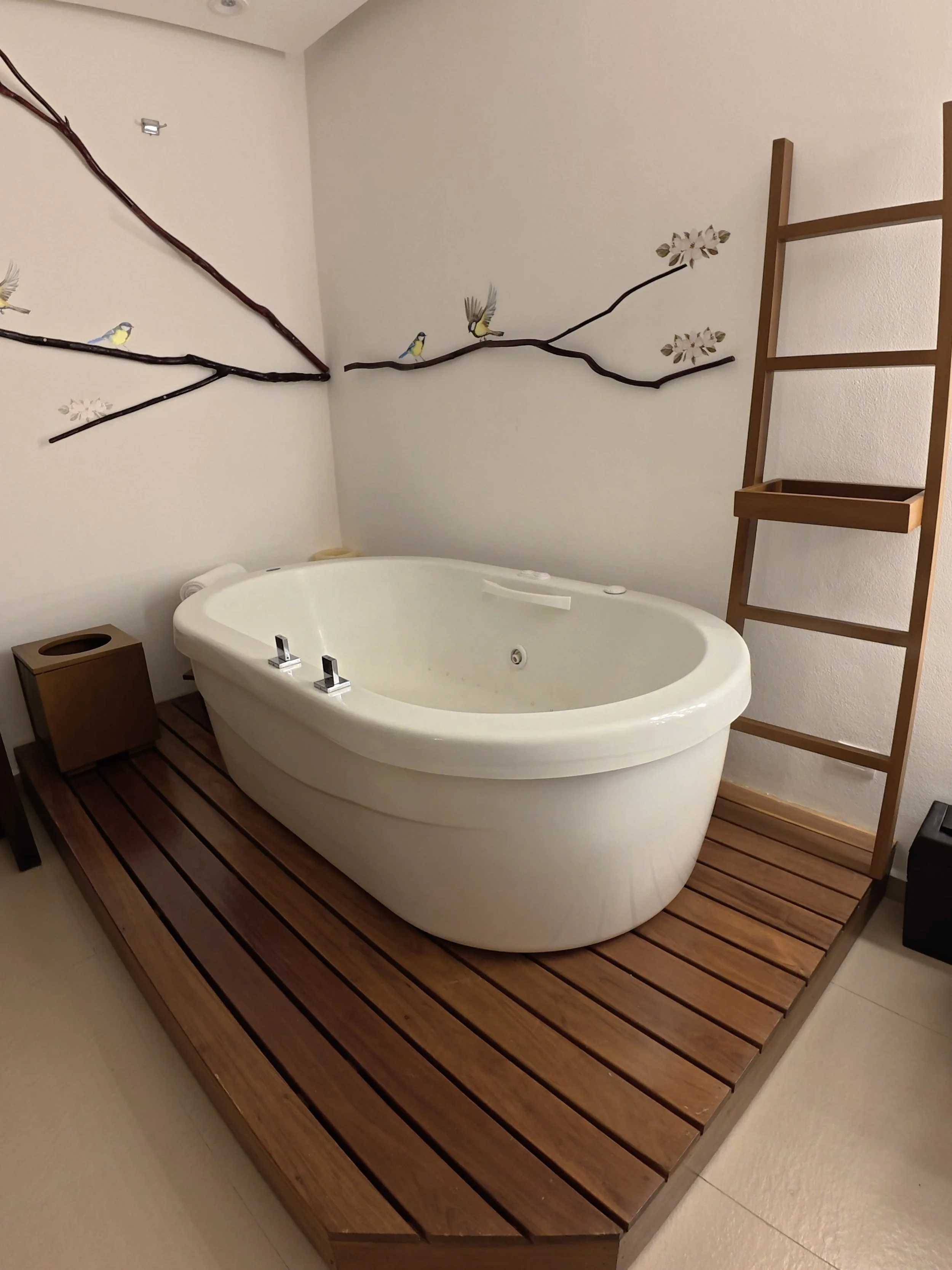 Bridal Suite Bathtub at Margaritaville Island Reserve Riviera Cancun