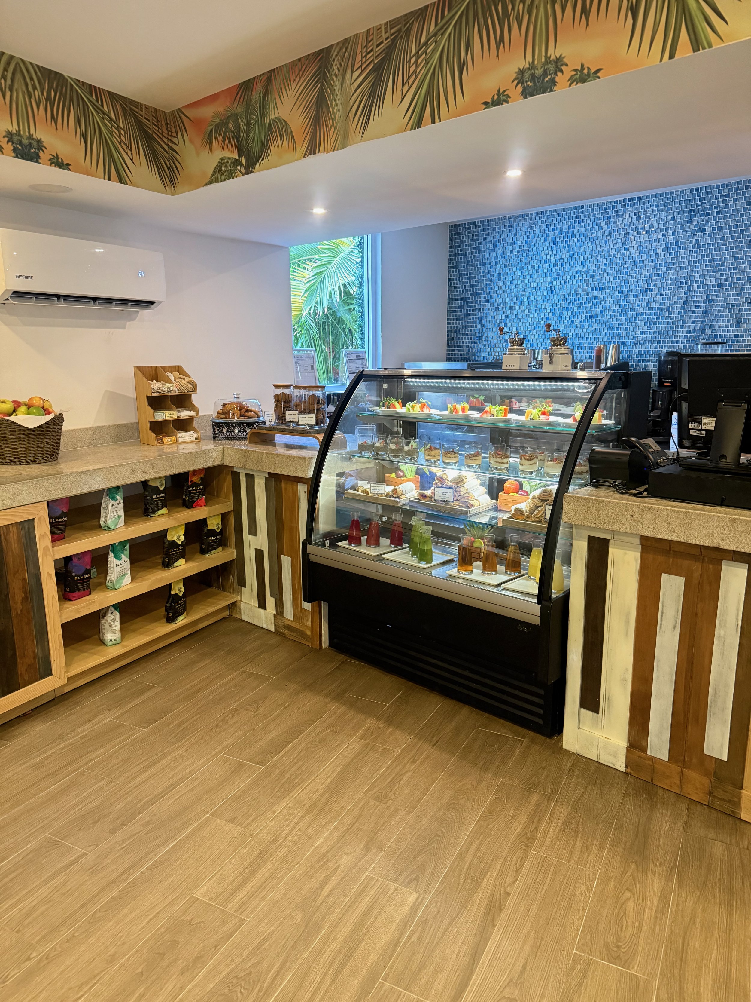 Coffee and Snack Bar at Joe Merchant at Margaritaville Island Reserve Riviera Cancun