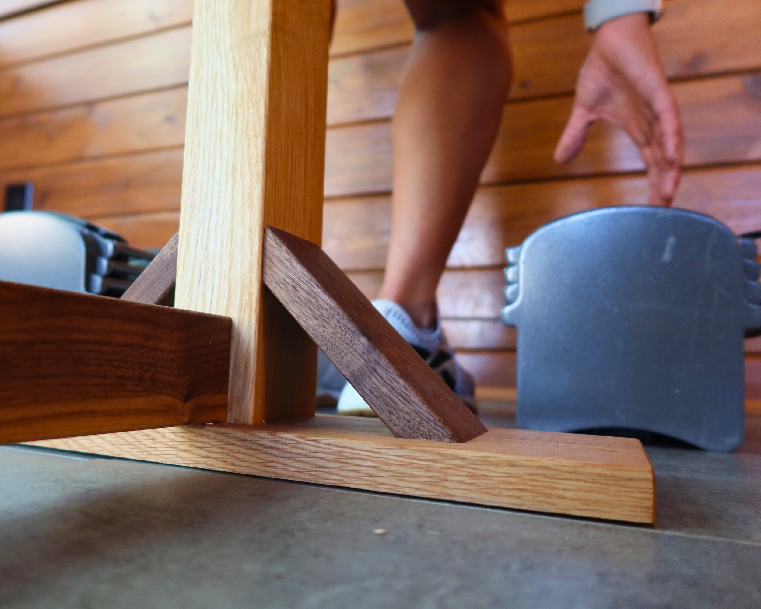Wood-Weight-Bench-Walnut.jpg