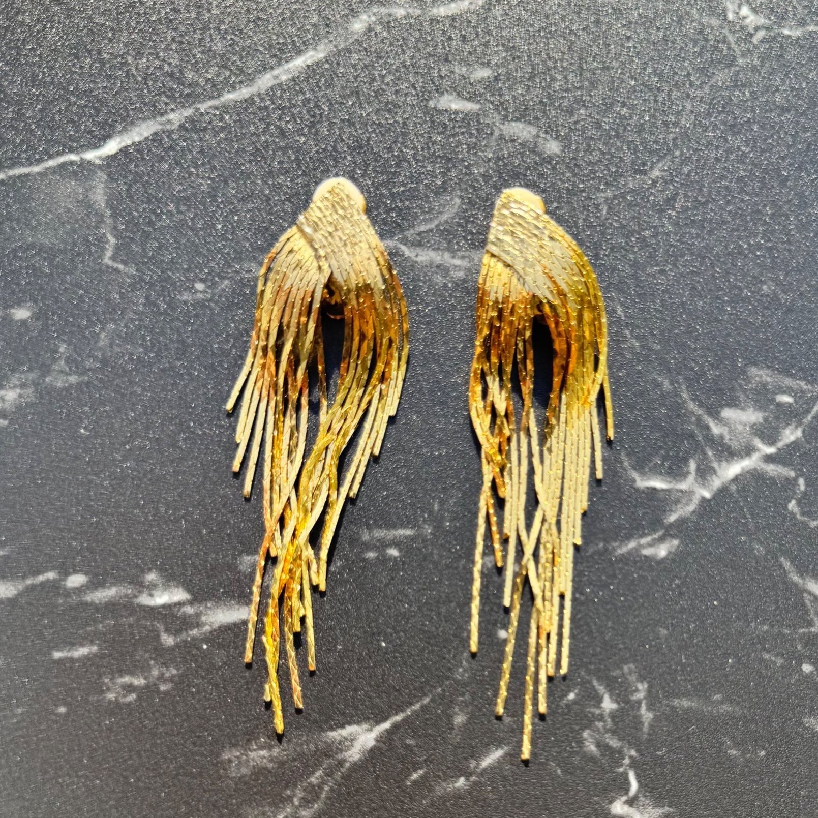 80s Dangle Earrings, gold-tone