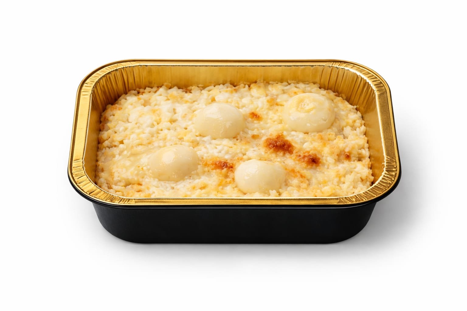 Riso gratinato al Castelmagno con gel di pere e nocciole delle Langhe