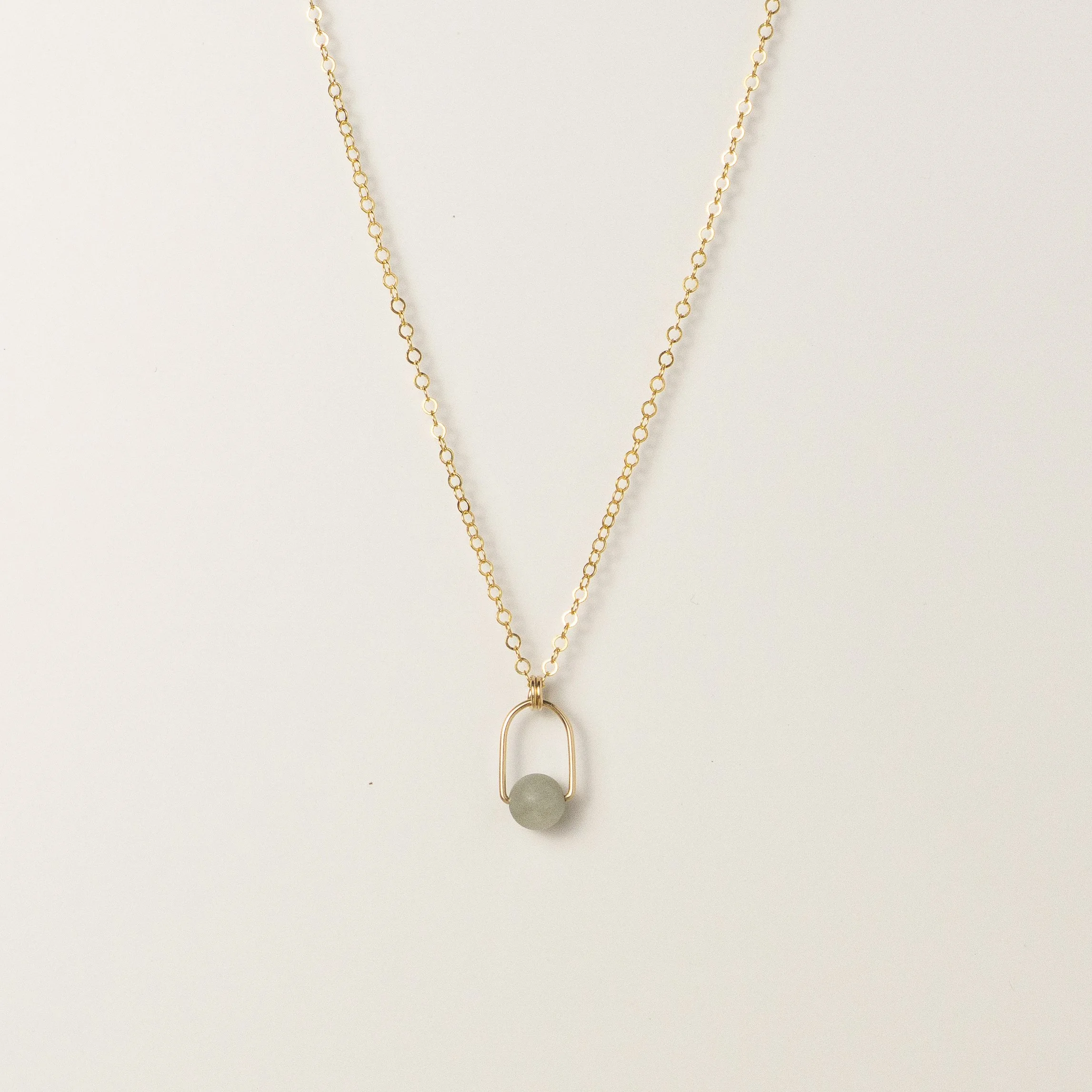 Cove Pendant Necklace in Aquamarine