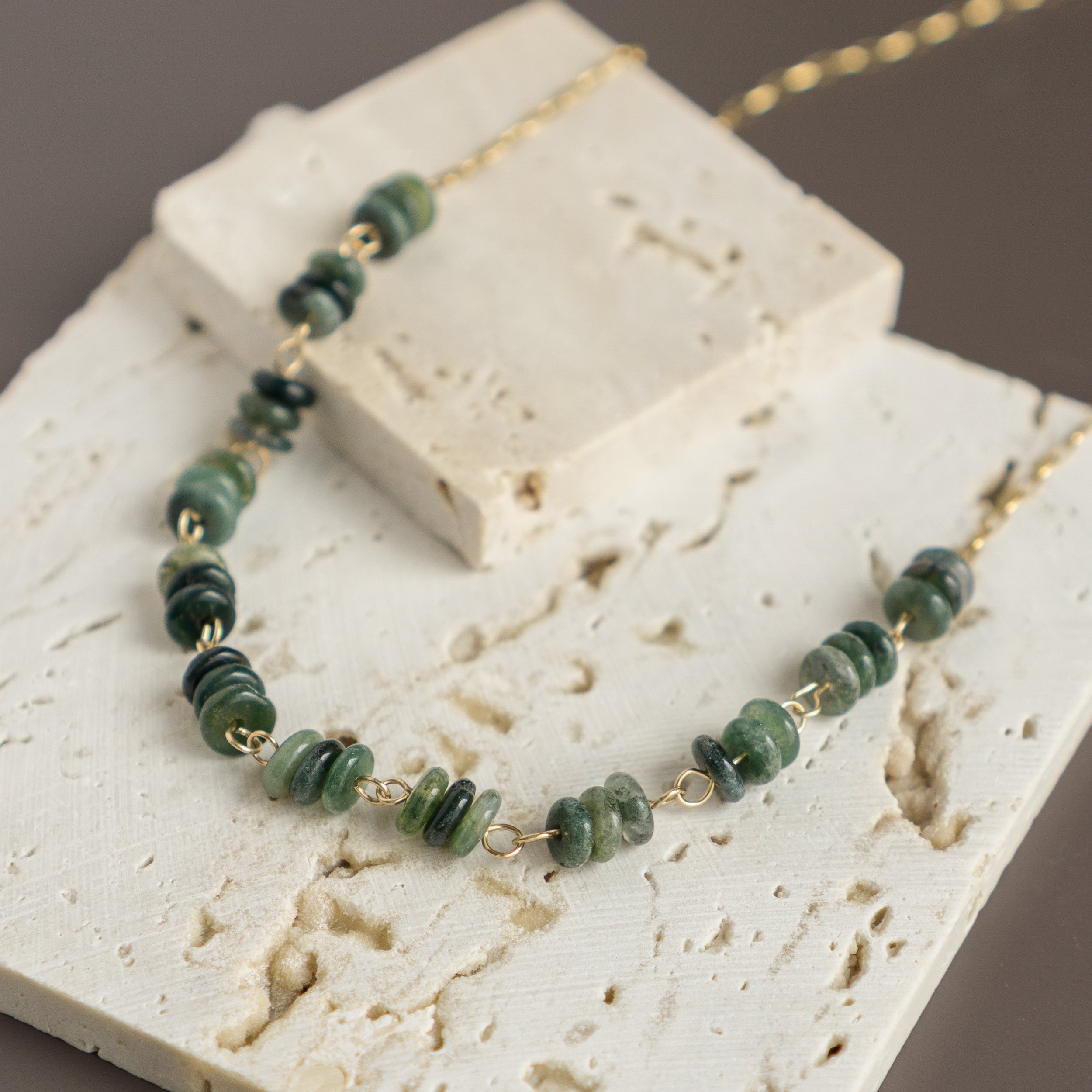 Half Beaded Link Necklace in Moss Agate