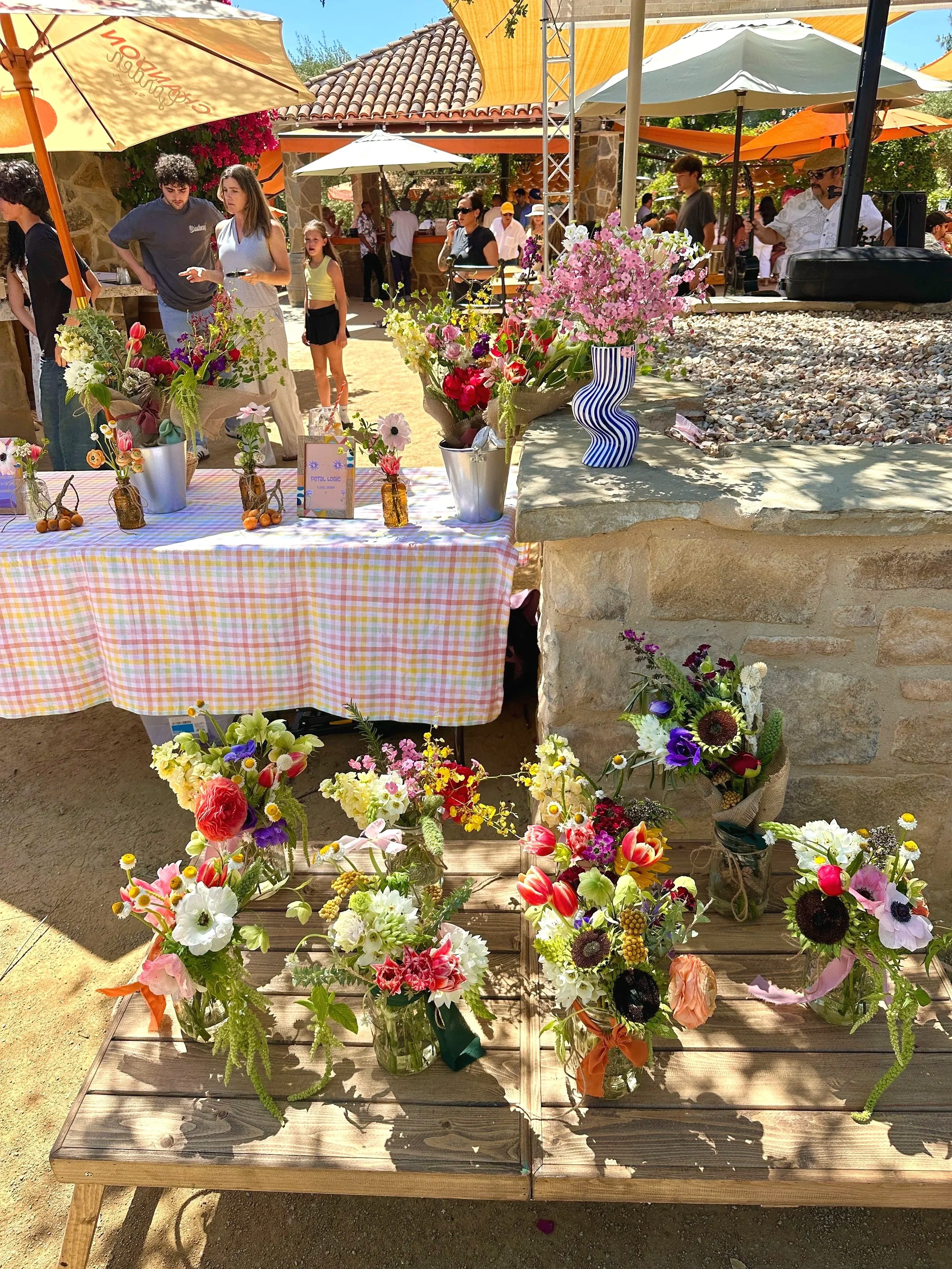 Flower Pop-Up Stand