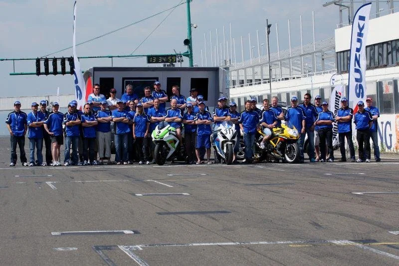 Team Suzuki Holzapfel