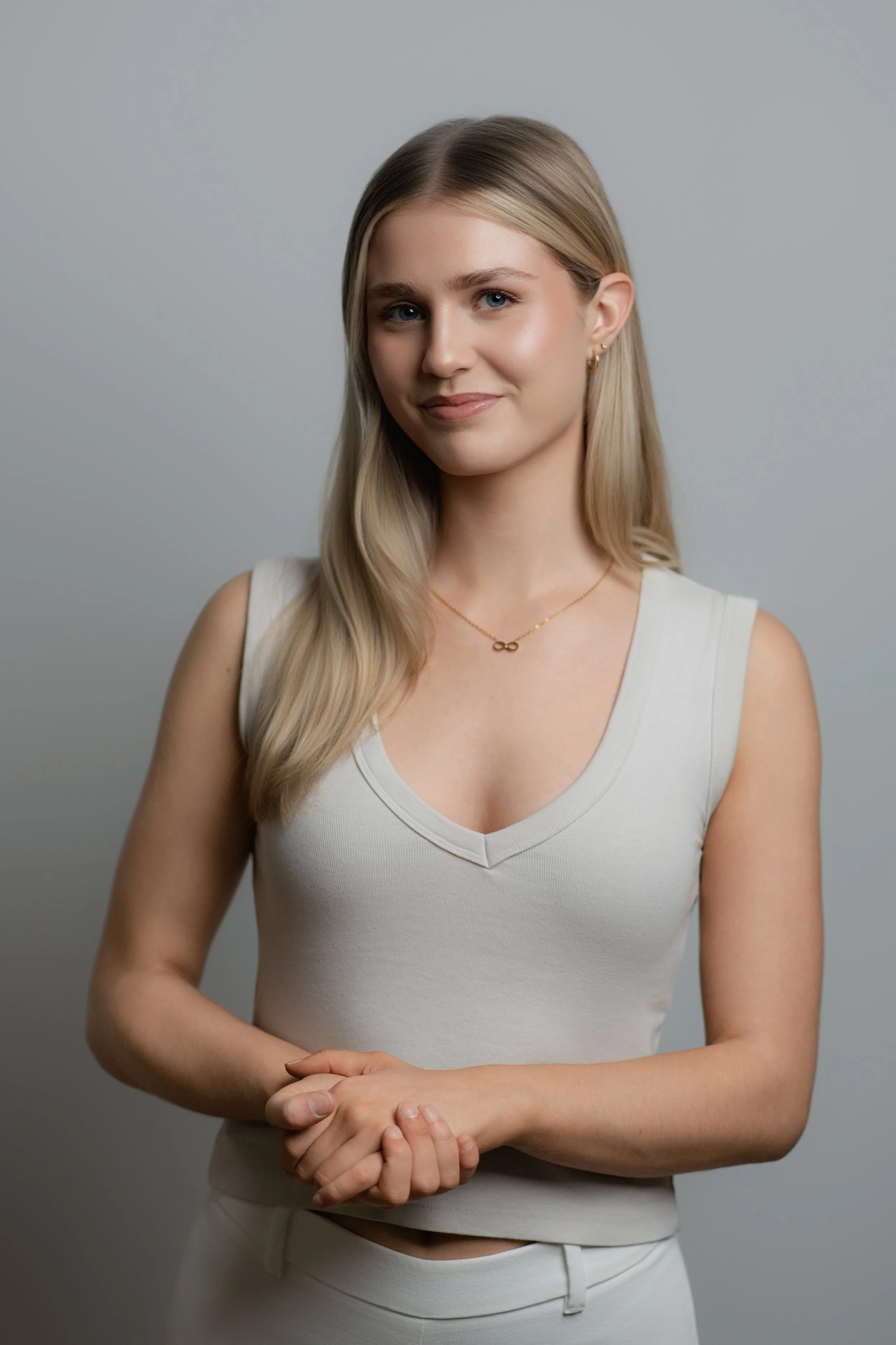 CHROMA PICTURES-Adelaide-Photographer-Modbury Photographer-Portraits-Headshots-Fashion-Family events-Portfolios-Multimedia