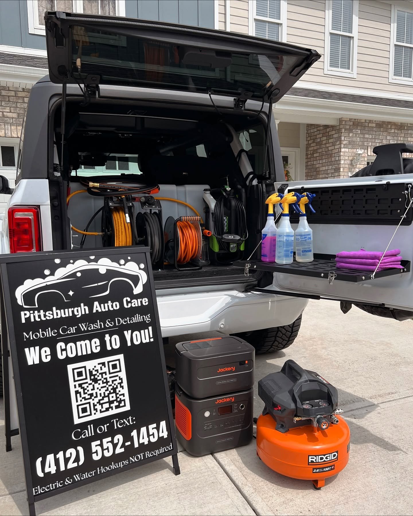 Quality Service Delivered to your Door! Last week we provided full details to customers at their office. Removing the inconvenience of dropping your car off, we come to you! Call, text, or DM to schedule 🧼