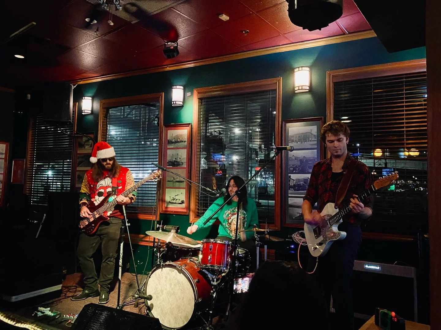 Great show @summers.brother and @chasethebearmusic