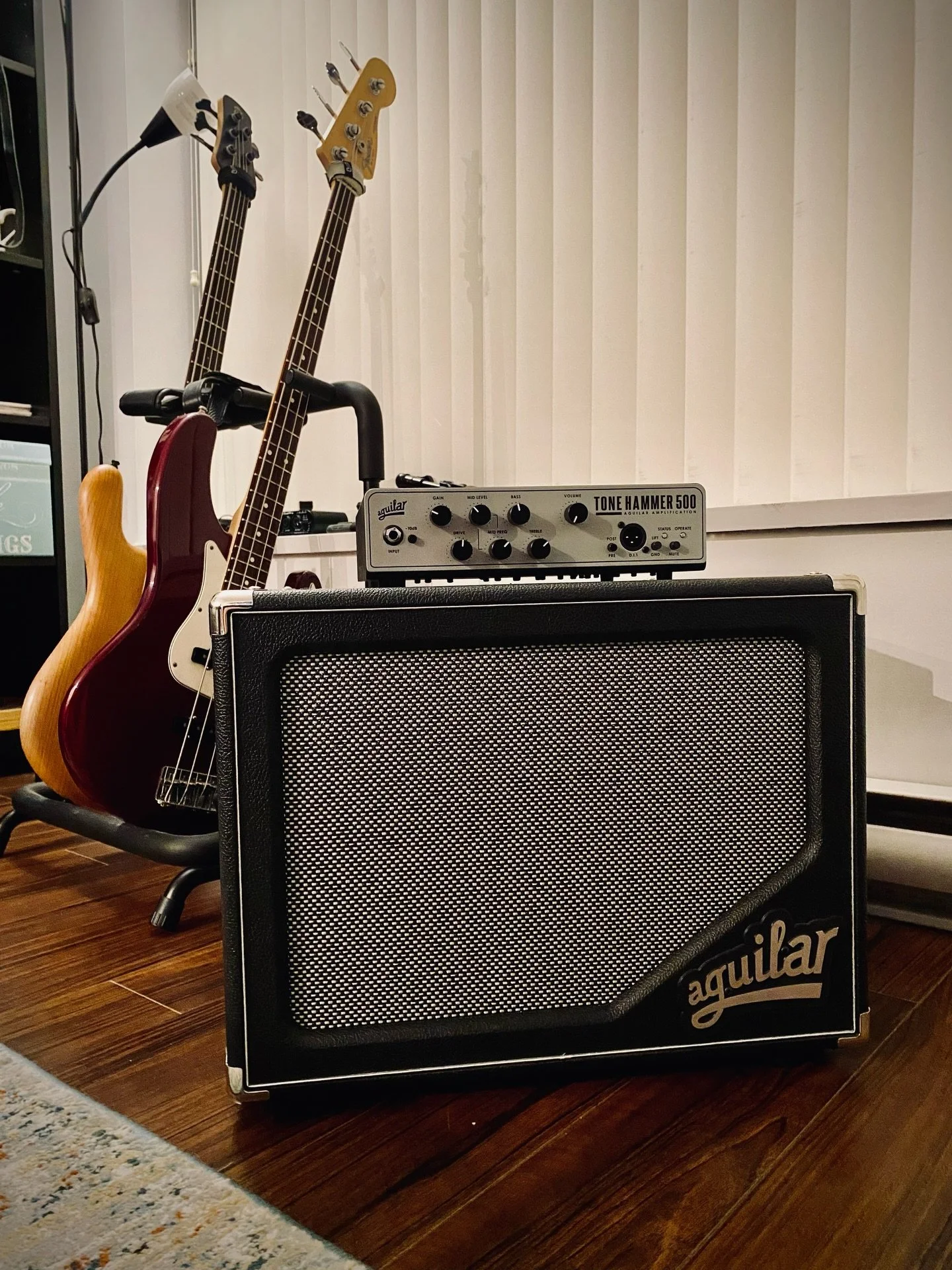 New amp day! Big thank you to the good people @westcoastguitarsvancouver and @tapestrymusicstore for helping to make it happen

@aguilaramp 
@fender 
@officialspector 
@daddarioandco 

#vancouvermusician #bassplayer #newgearday