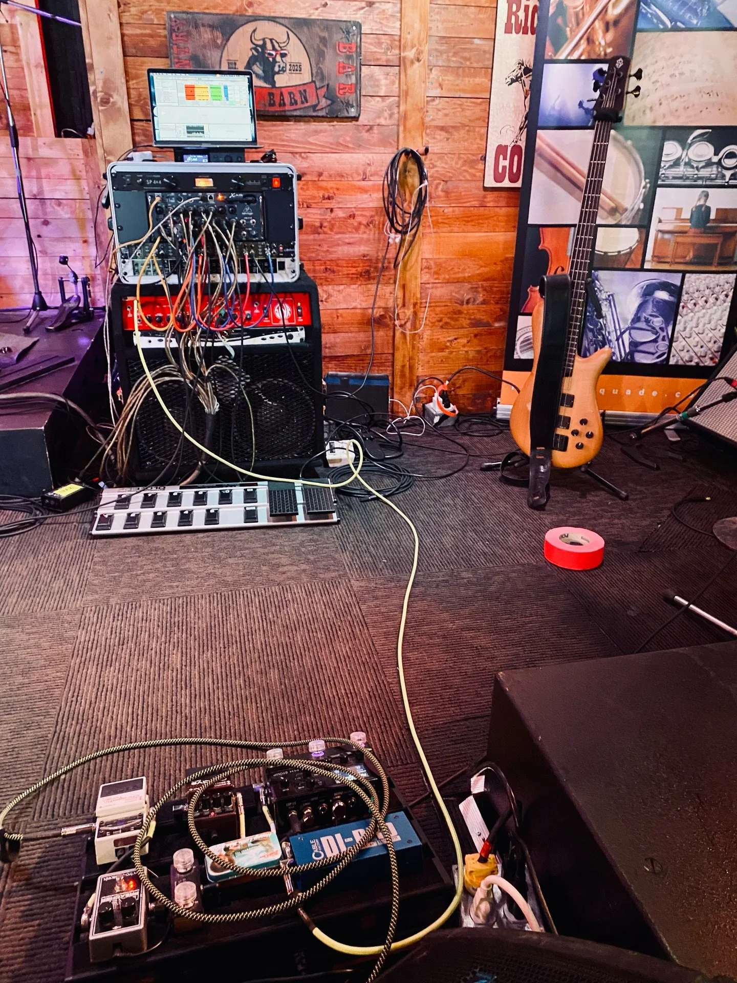 Tonight&rsquo;s zone of terror

@officialspector 
@daddarioandco

#vancouvermusicians #bassplayers #giggingmusicians