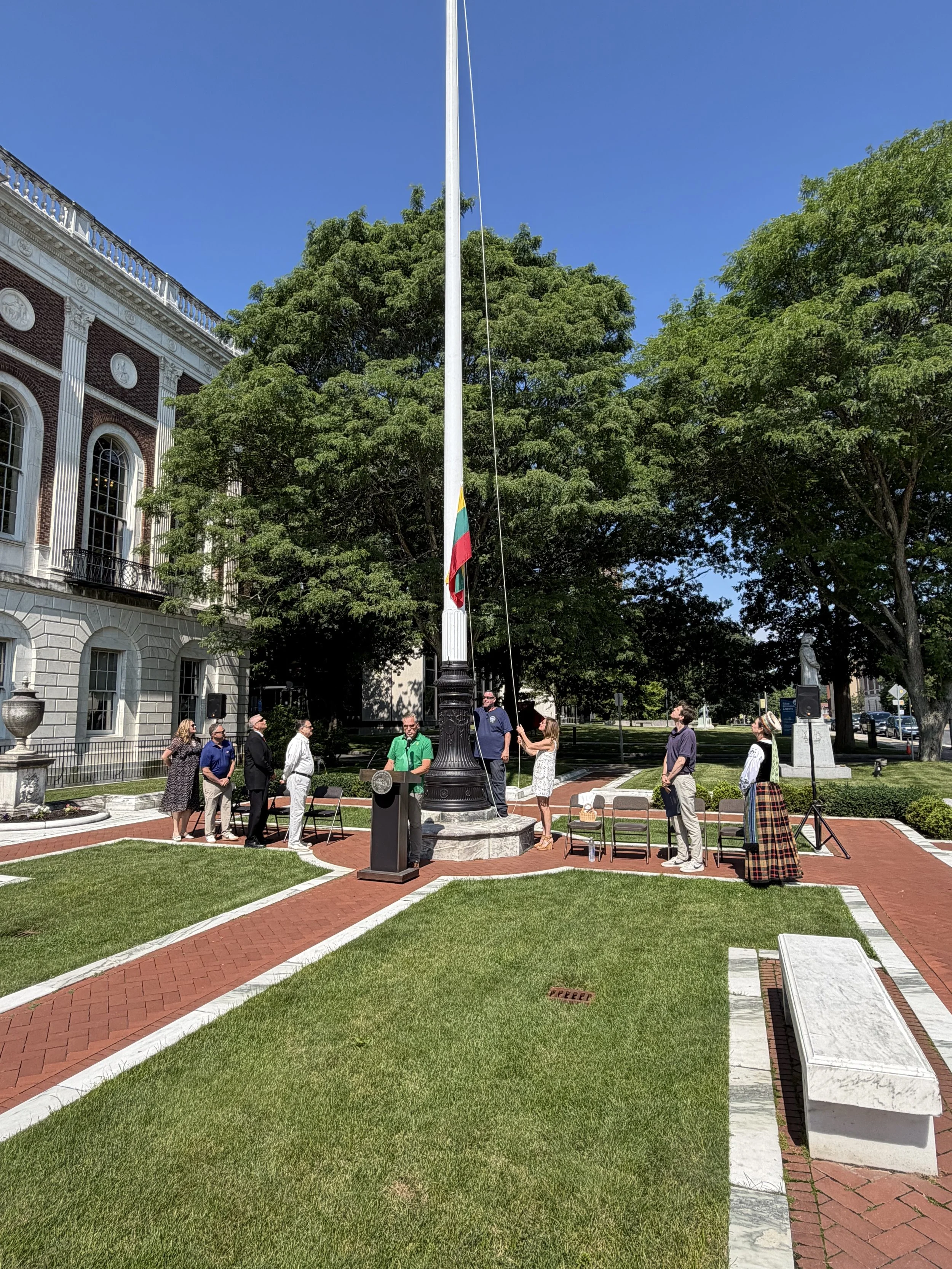 Raising the flag of Lithuania above Waterbury's city hall, and honoring Kristen Jacoby, president and CPO of United Way of Greater Waterbury, as our Mayor for the Day