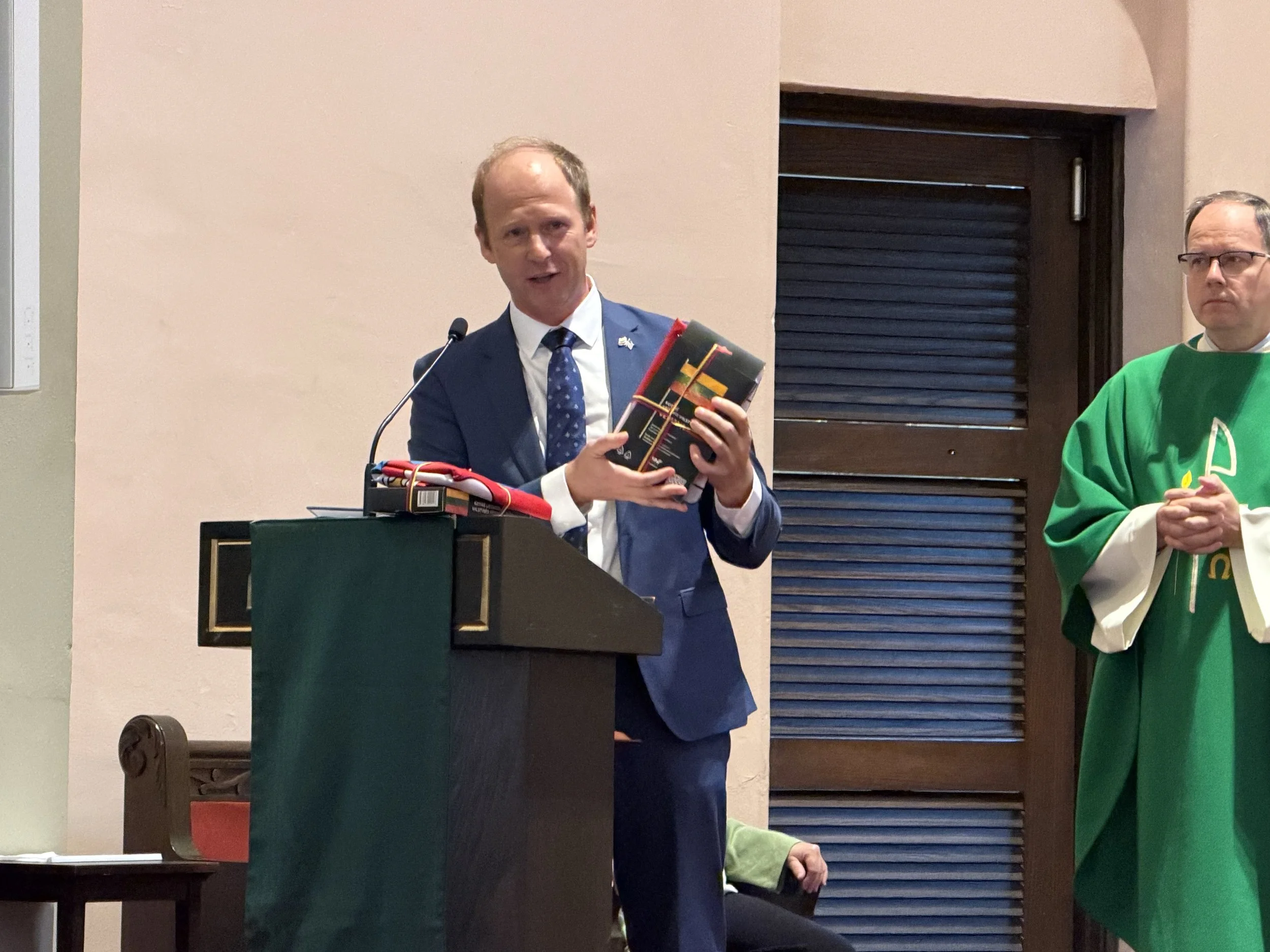 Dovydas Špokauskas. Consul General of the Republic of Lithuania in New York thanking Councils 7 and 141 for their hard work organizing the 112th Knights of Lithuania National Convention
