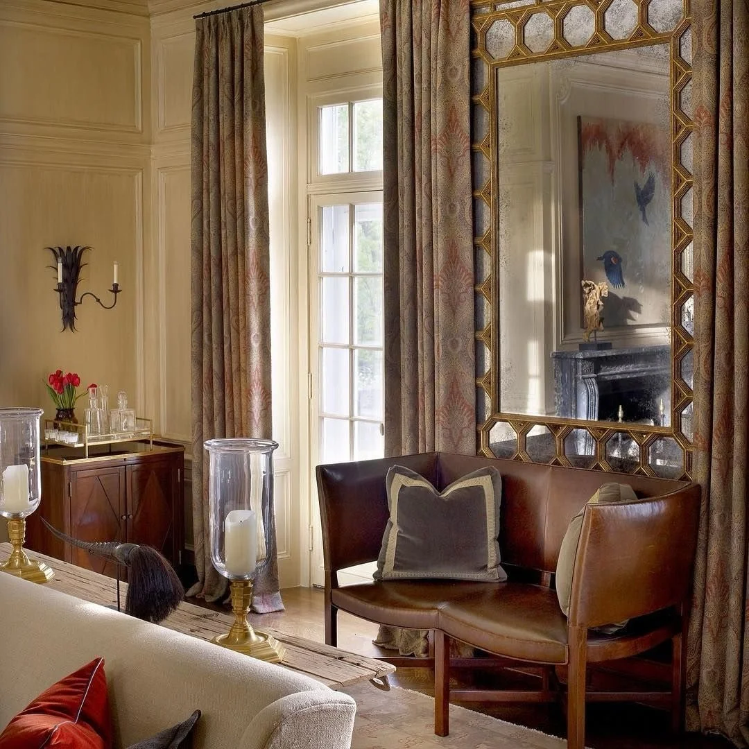 Old-world charm meets understated glamour in Lake Forest. 

Becky Yager for Frank Ponterio

#luxuryinteriors #interiordesign #quietluxury