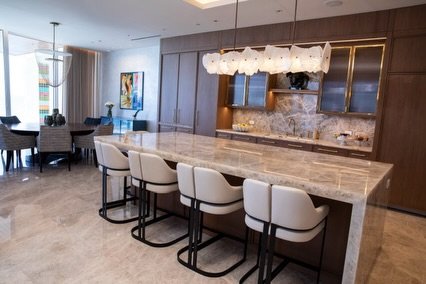 From Atelier Purcell, the furniture collection by Alexander Purcell, this moment is all about balance, sculptural form, refined materials, and craftsmanship you can feel.

The bar stools bring that perfect contrast, tailored upholstery paired with sl