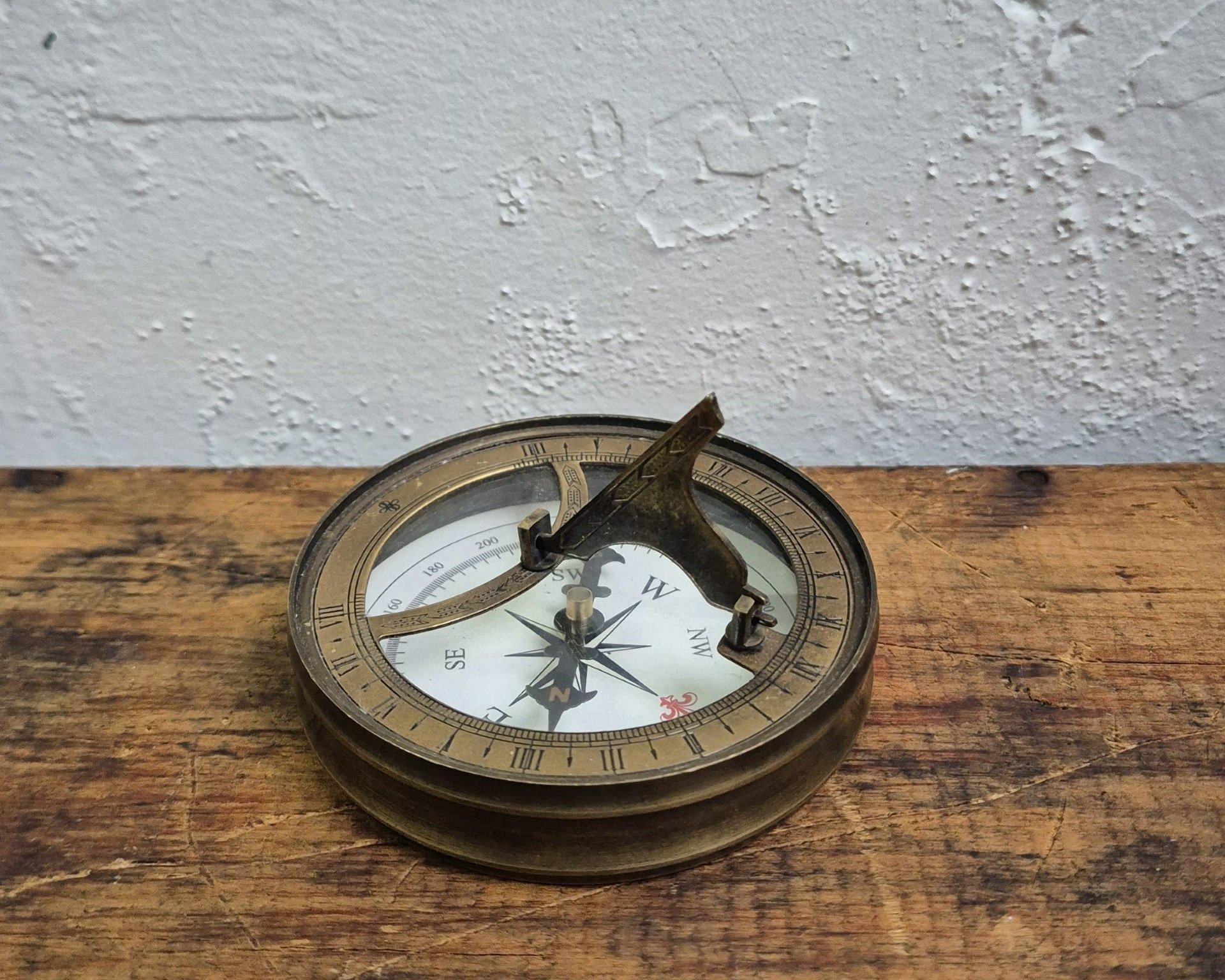 Sundial+Compass.jpg