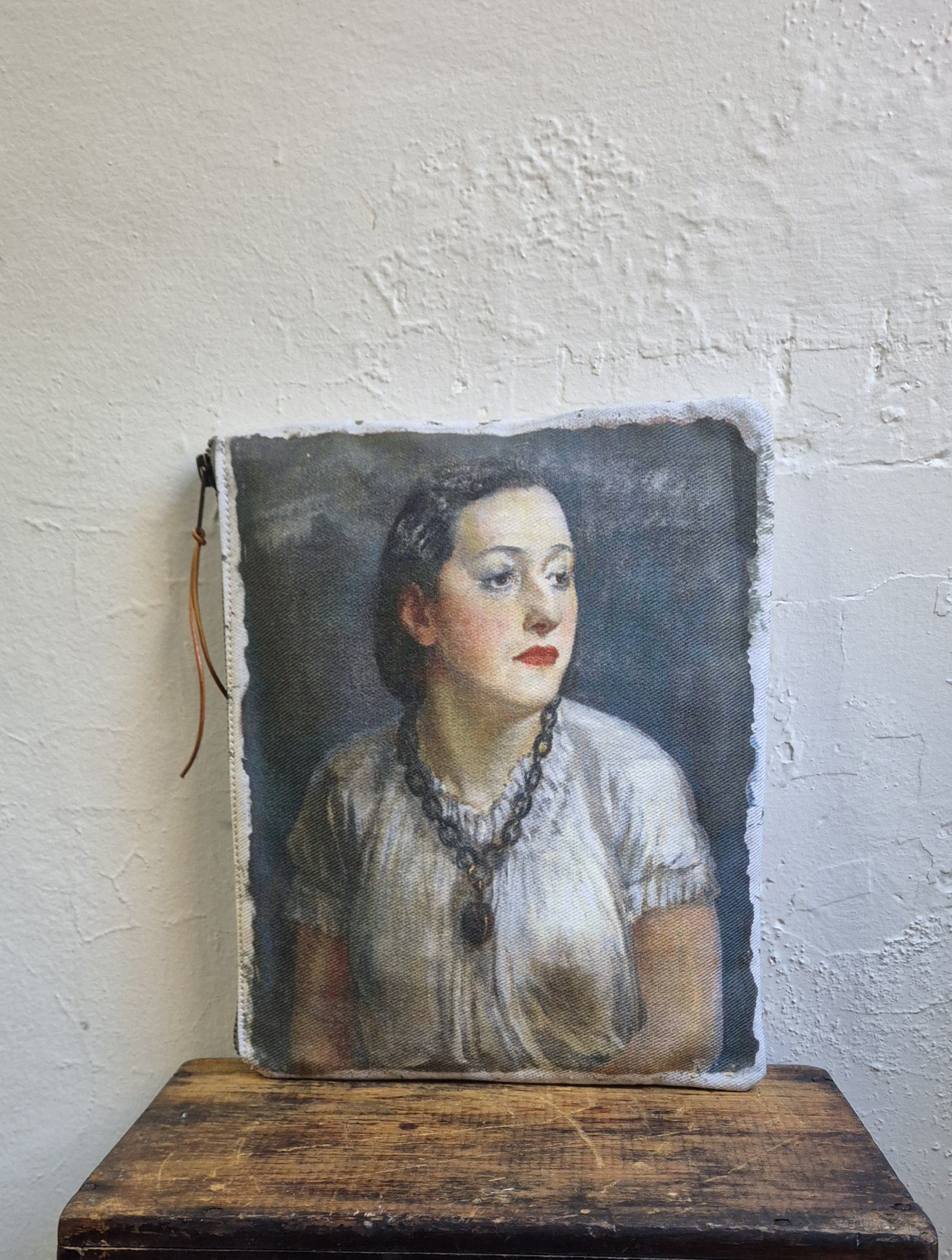 Canvas painted clutch - Isabella