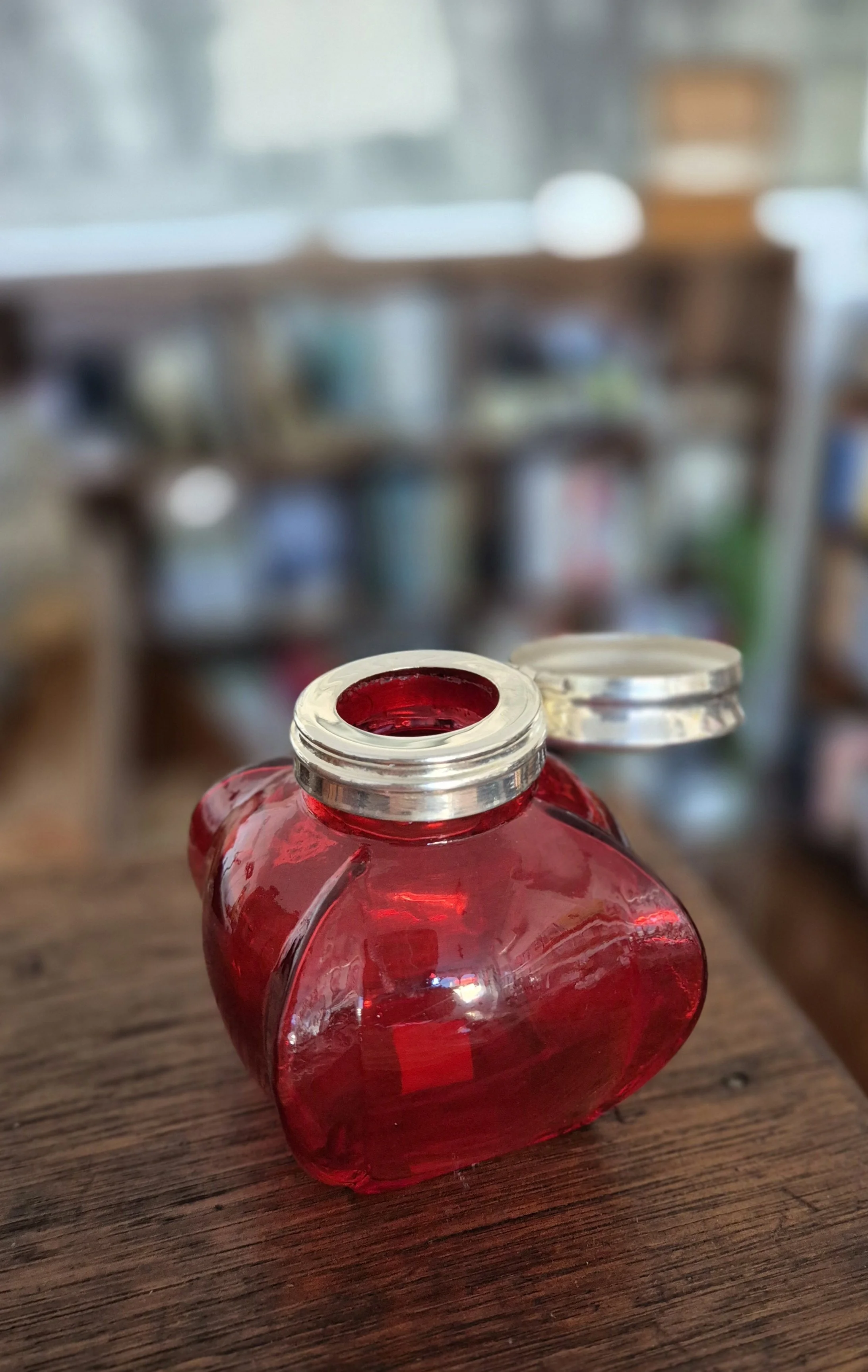 Red Square Bubble Glass Inkwell