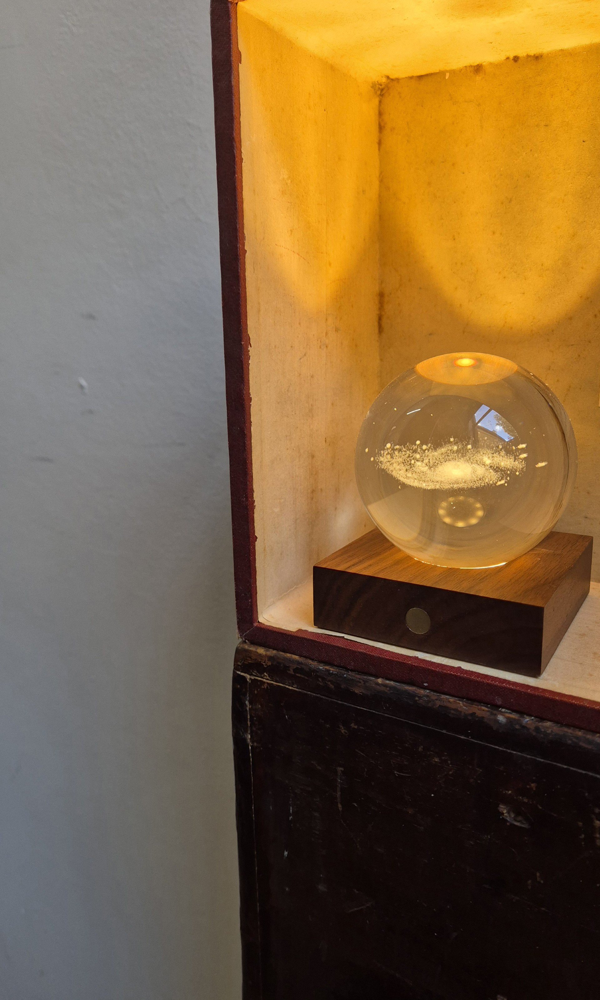 Amber Crystal Light