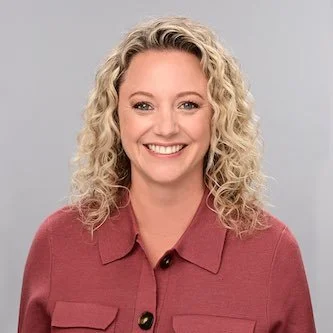 Dr Lisa Buckley on grey.jpg