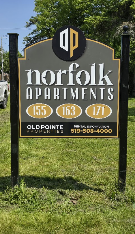 tif_web_signs_8.png