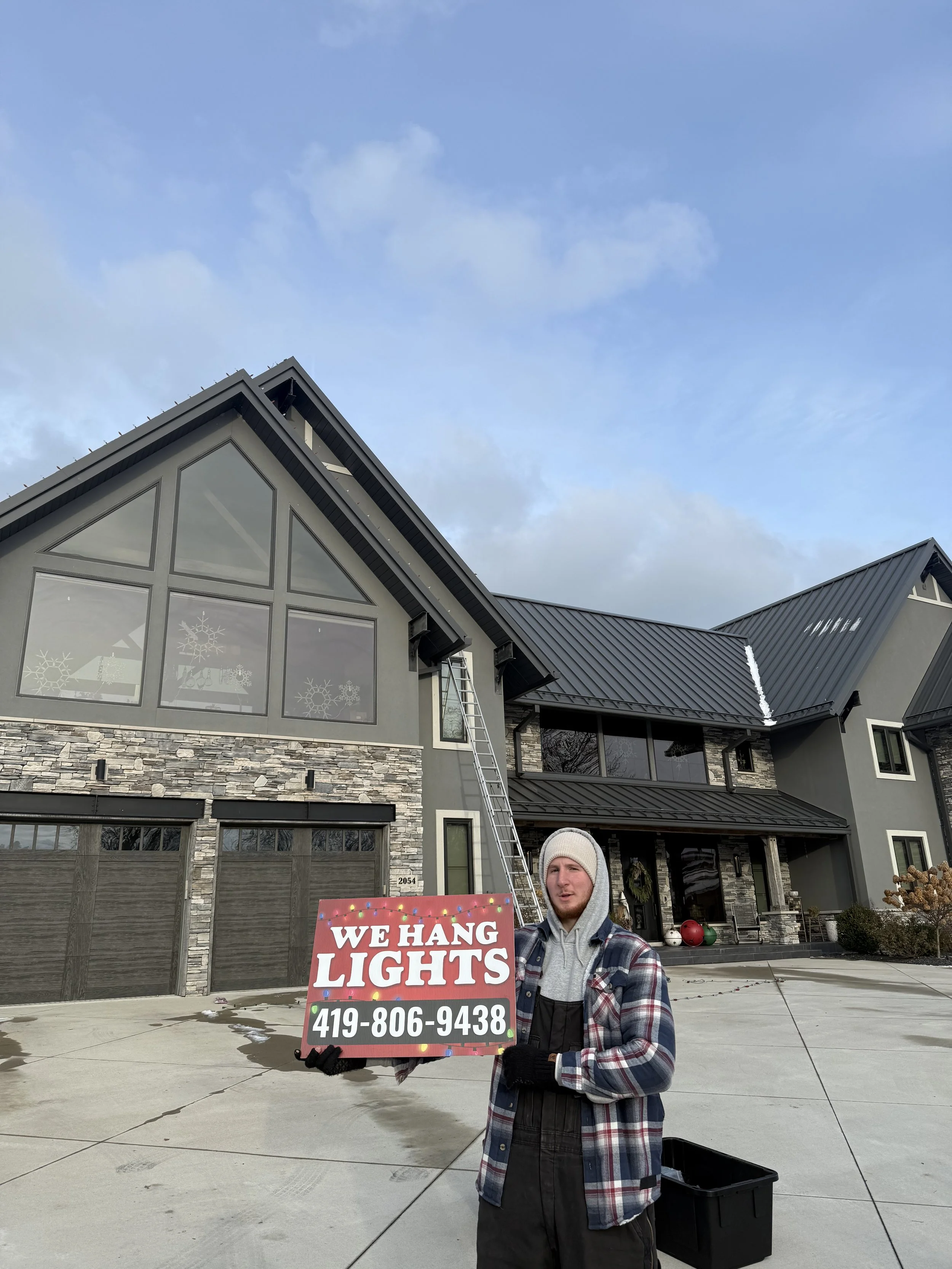 Professional Christmas Light Installation in Perrysburg &amp; Toledo