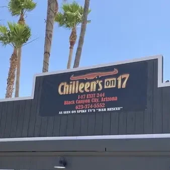 LUNCH AT CHILLEENS IN BLACK CANYON CITY 