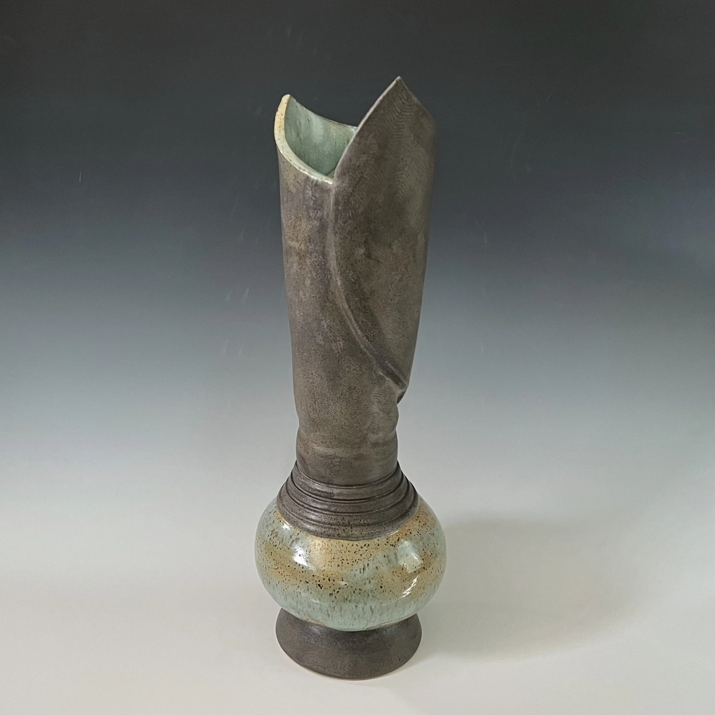 Large Bowl with Monsterra Leaf Design (Copy)