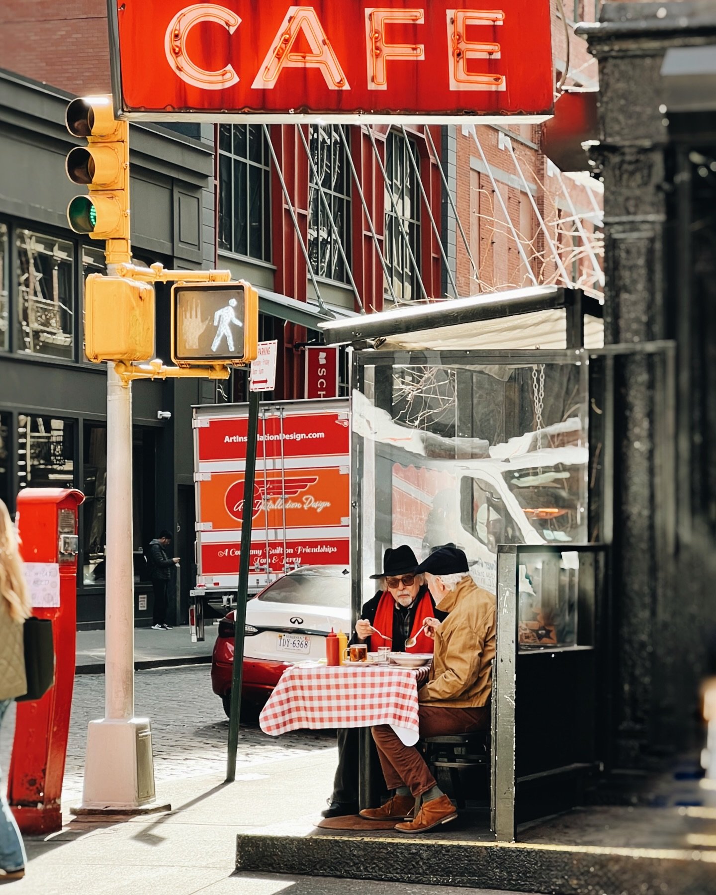 These guys know what I&rsquo;m talking about 😎🍷

(Thanks @needthatstat for your phone 🙃)