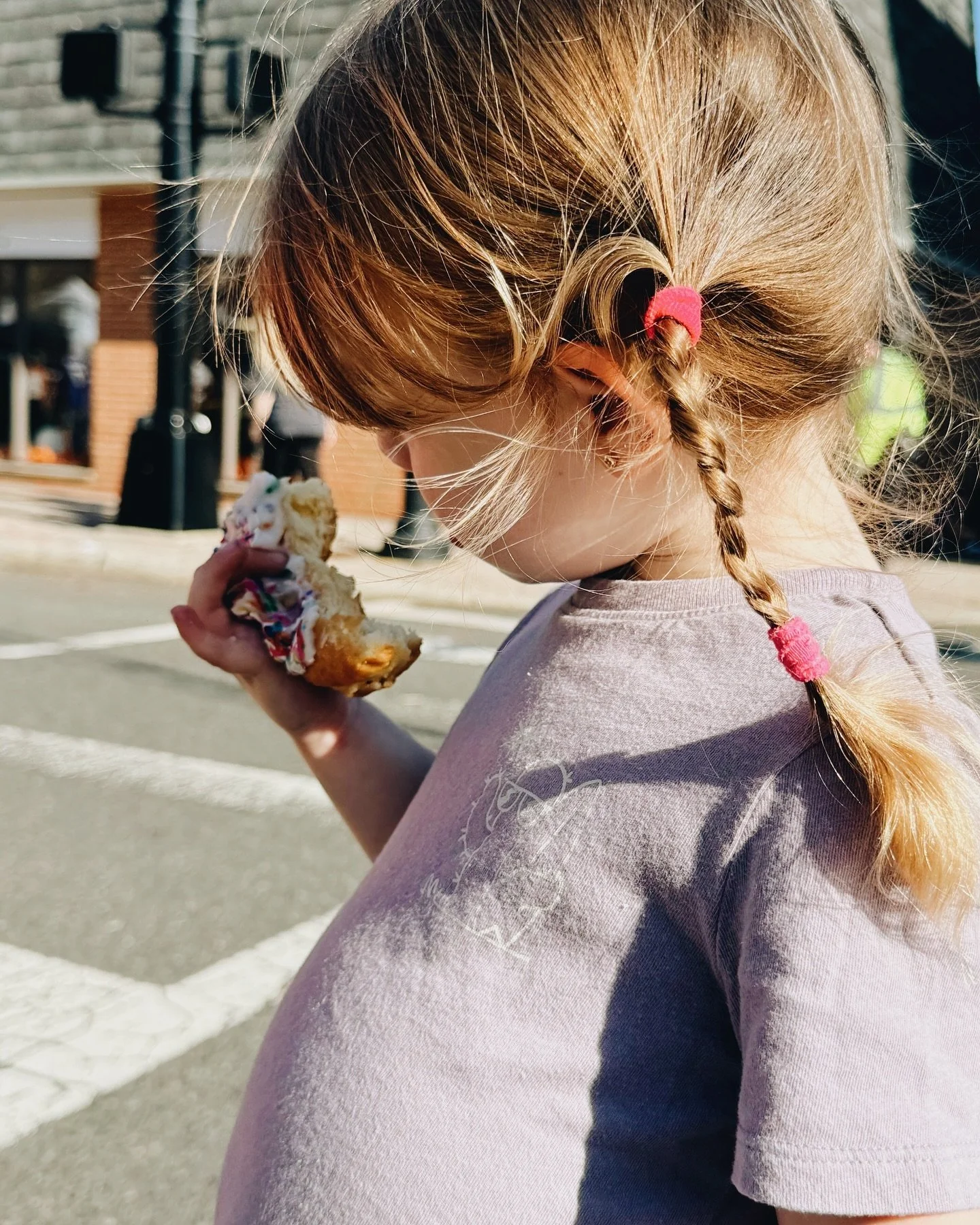 Marlow at the fair 🍩👧🏼💜