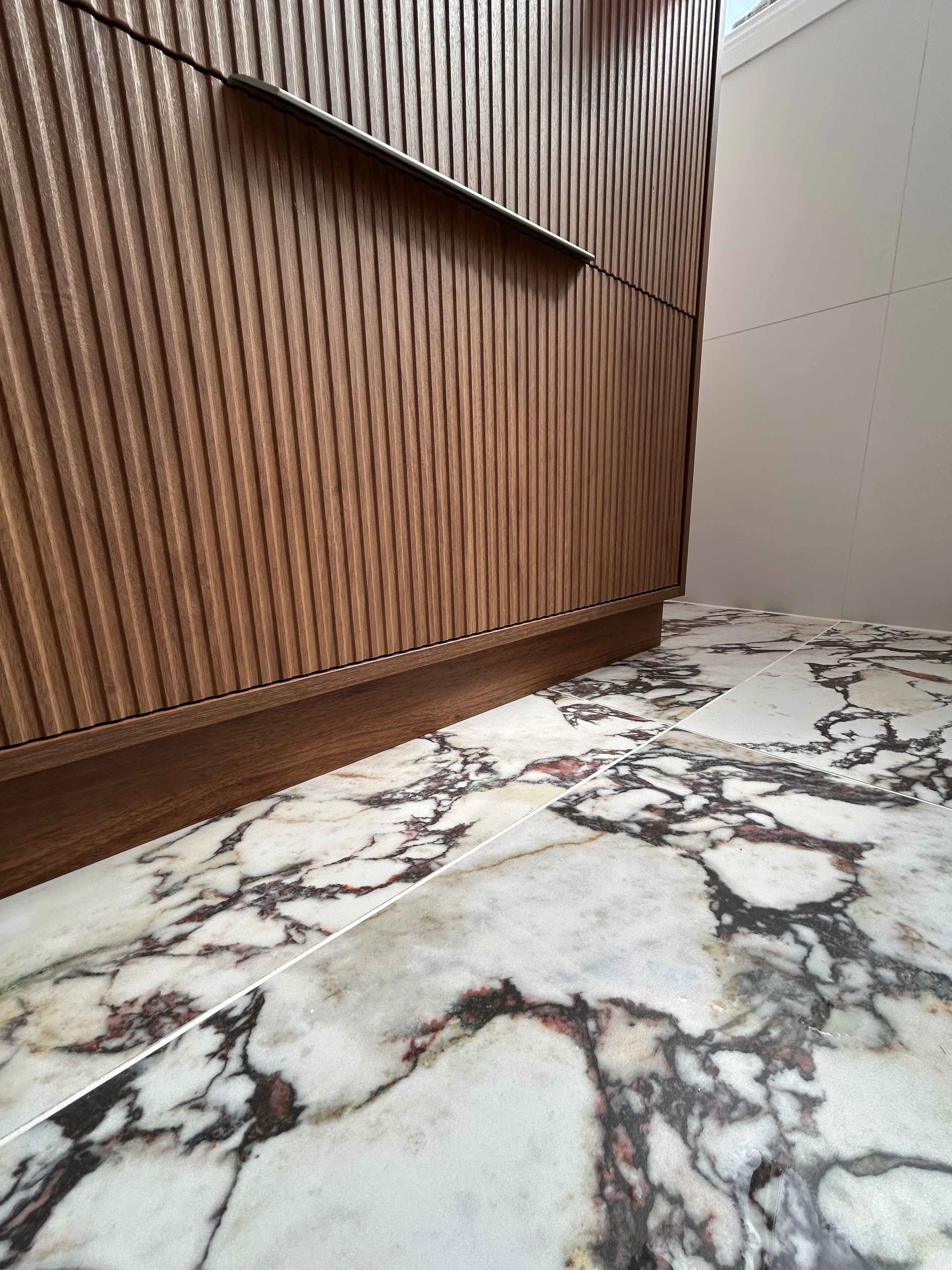 Small Bathroom Renovation Ideas That Actually Work (Sydney Homes)