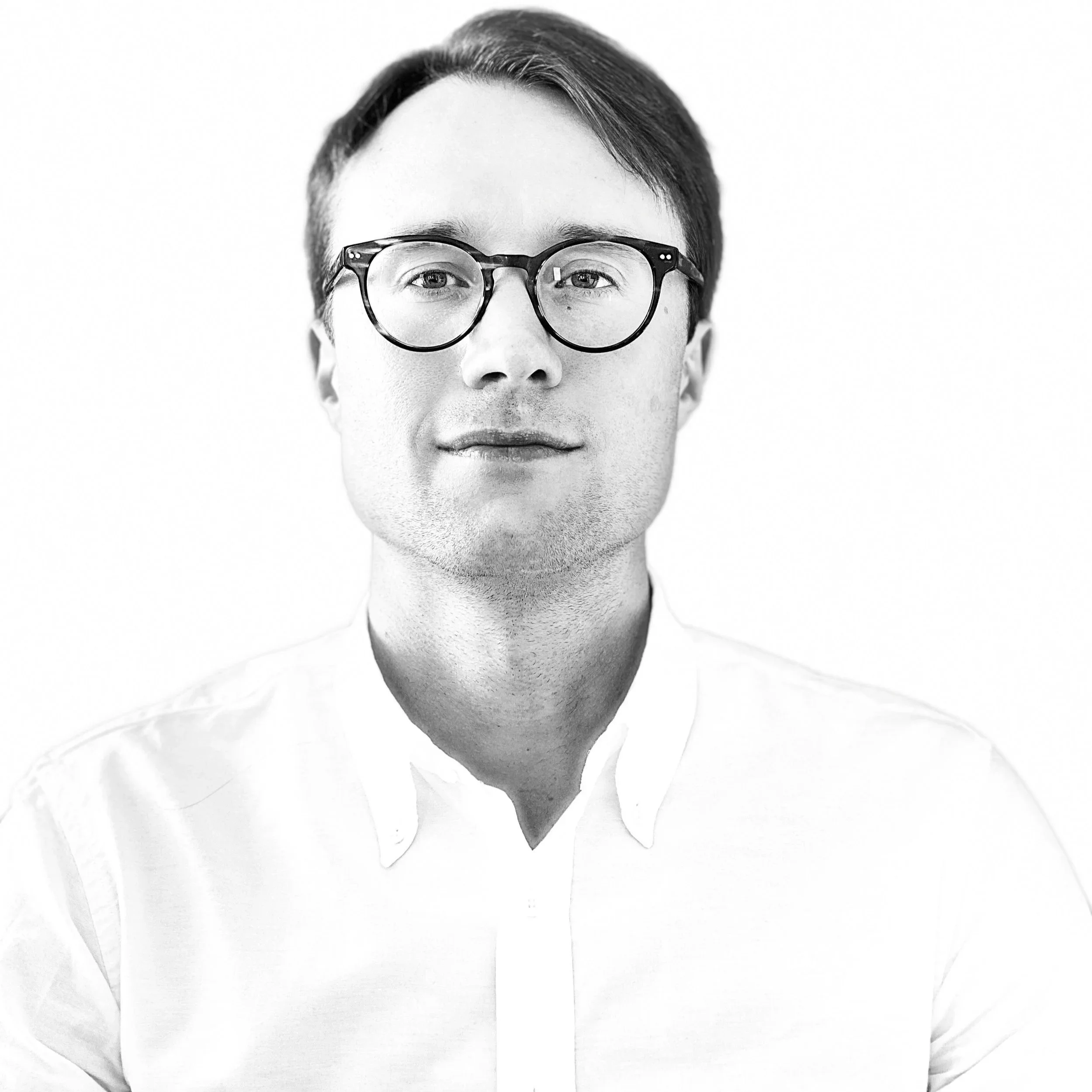 Dr. Axel Fernö - Legitimerad läkare och medgrundare av Läkarhuset Kungsholmen, Stockholm. Läkare inom preventiv hälsovård, hälsoundersökningar och medicinsk viktnedgång. Utbildning från Karolinska Institutet.