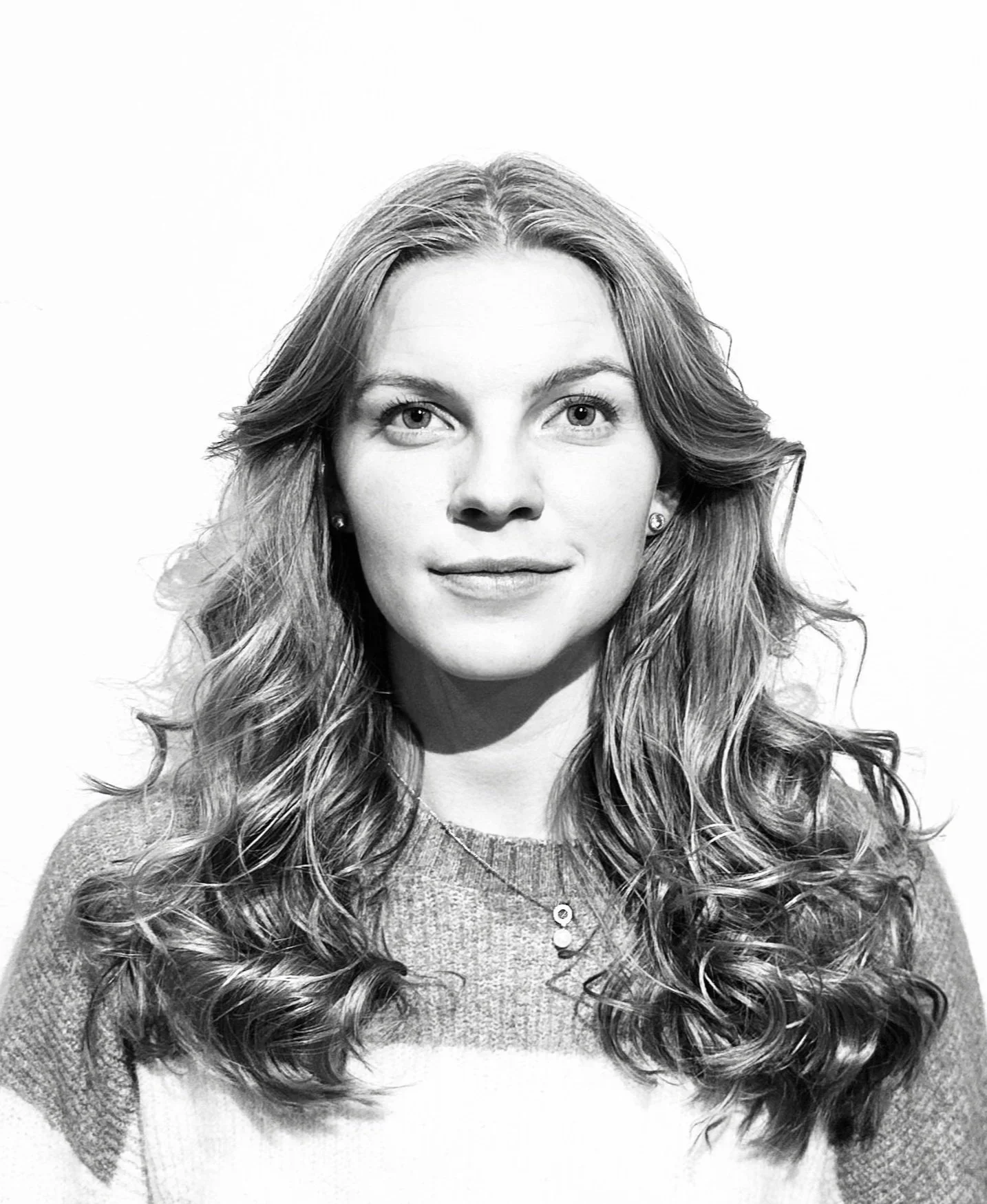Emma Sölvenäs - Underläkare på Läkarhuset Kungsholmen, Stockholm. Medicinsk utbildning inom allmänmedicin och preventiv hälsovård.