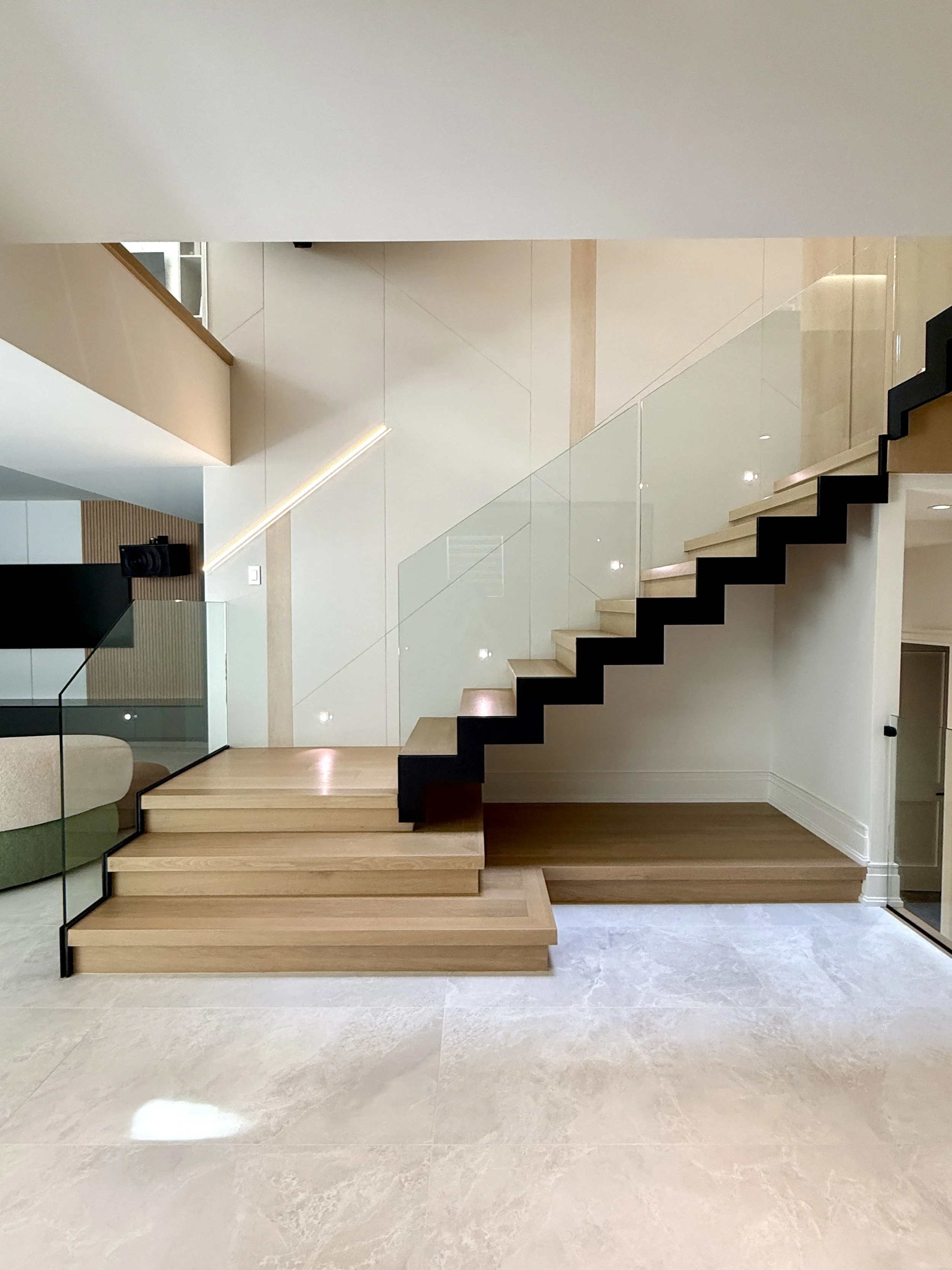 Staircase wall design
