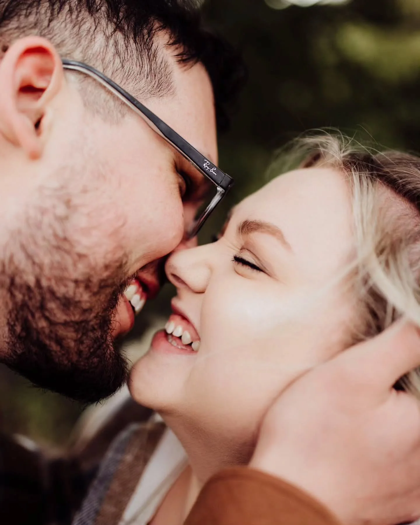 Color or B&amp;W?!

More from Hunter + Hailey's engagement session from this fall! 

#fargophotographer #fargoweddingphotographer #fargowedding #minnesotaweddingphotographer #minnesotawedding #midwestweddingphotographer #weddingphotographer #bismarck