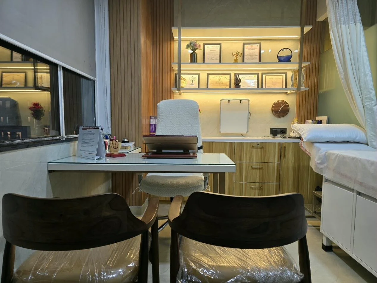 Urology and Ophthalmology clinic in Gurgaon with modern consultation room and comfortable patient seating