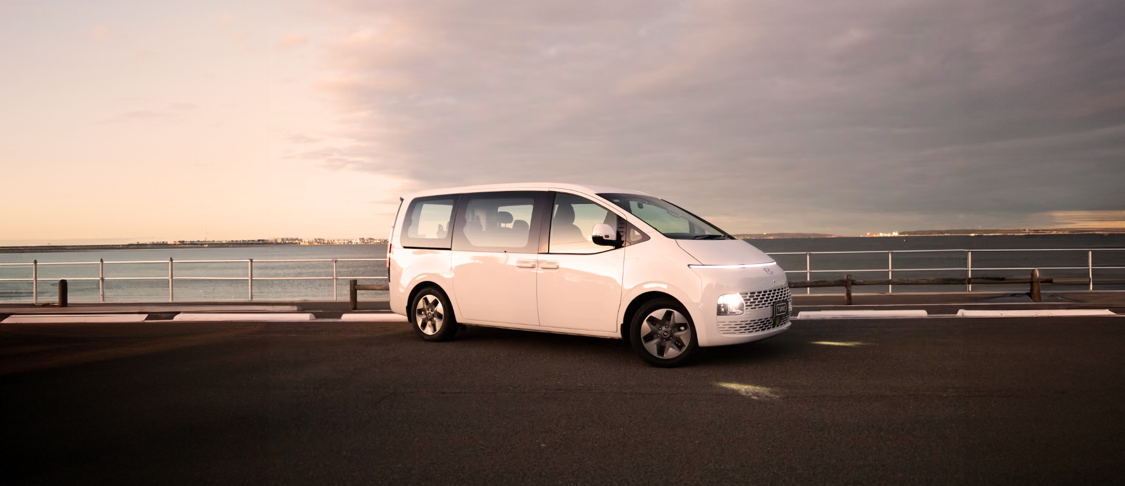 Shire Connect Limousines Sutherland Shire Private Car and Airport Transfers