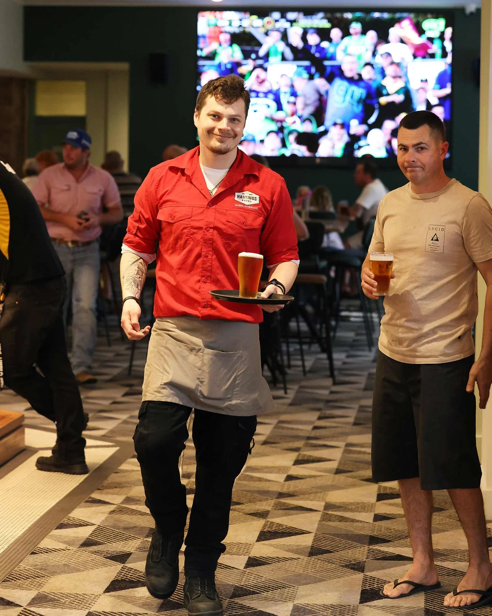 Hastings-hotels-beer-service-drink.jpg