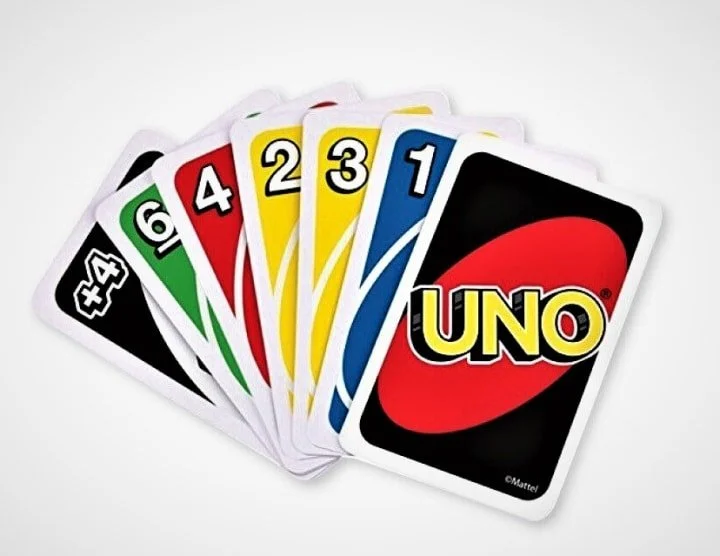 Illustration of an online UNO card game interface with colorful cards