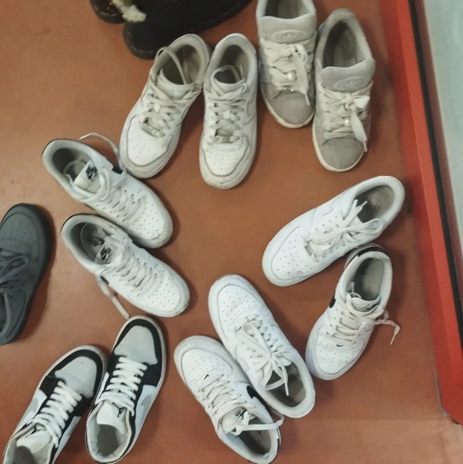 11-02-2026
Von dem Wetter haben wir uns heute nat&uuml;rlich nicht unter kriegen lassen und den Regen versucht weg zu tanzen. Das hat zwar nicht so ganz geklappt, Spa&szlig; hatten wir aber auf jeden Fall! Das vollst&auml;ndige Video ist gerade noch 