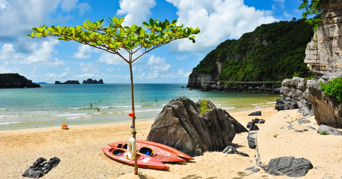 How To Spend A Day On Cat Ba Island