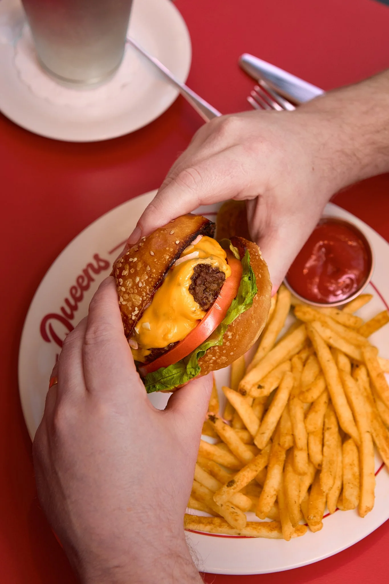 Spouse Queen's Diner 256.jpg