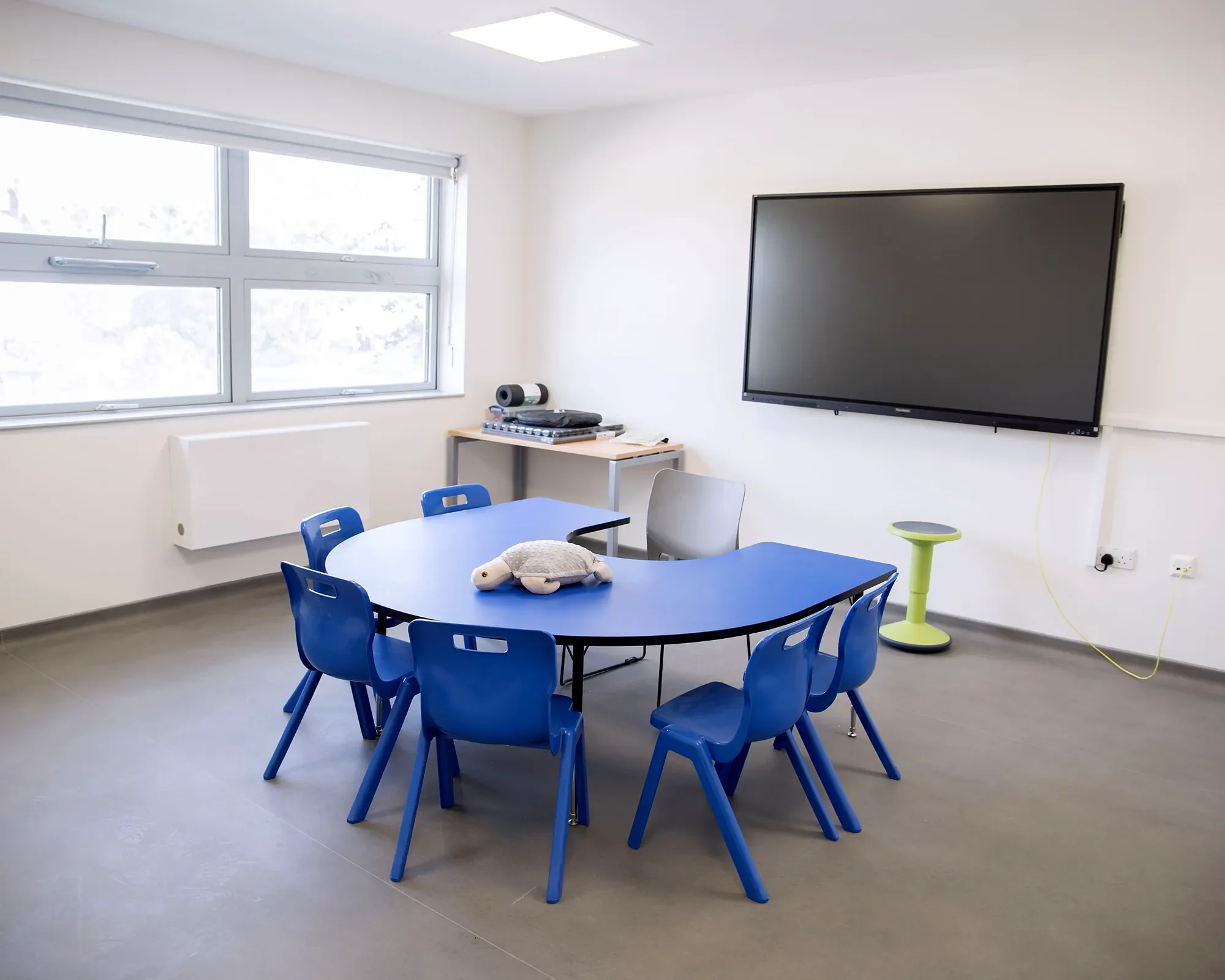 school-refurbishment-04-small-group-teaching-room.webp