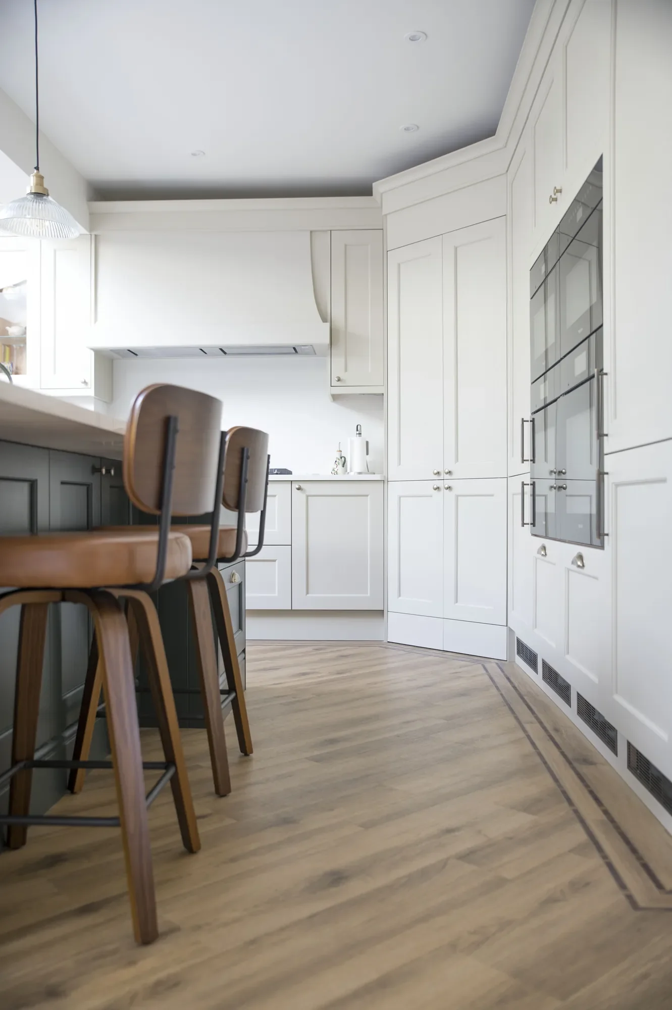kitchen-extension-15-bar-stools-and-tall-units.webp